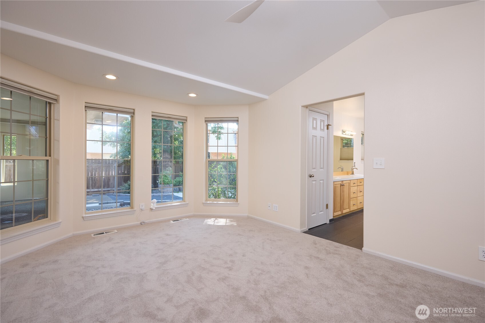 860 Fern Court Property Photo 24