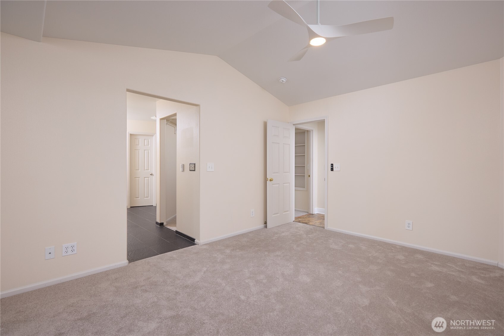 860 Fern Court Property Photo 25