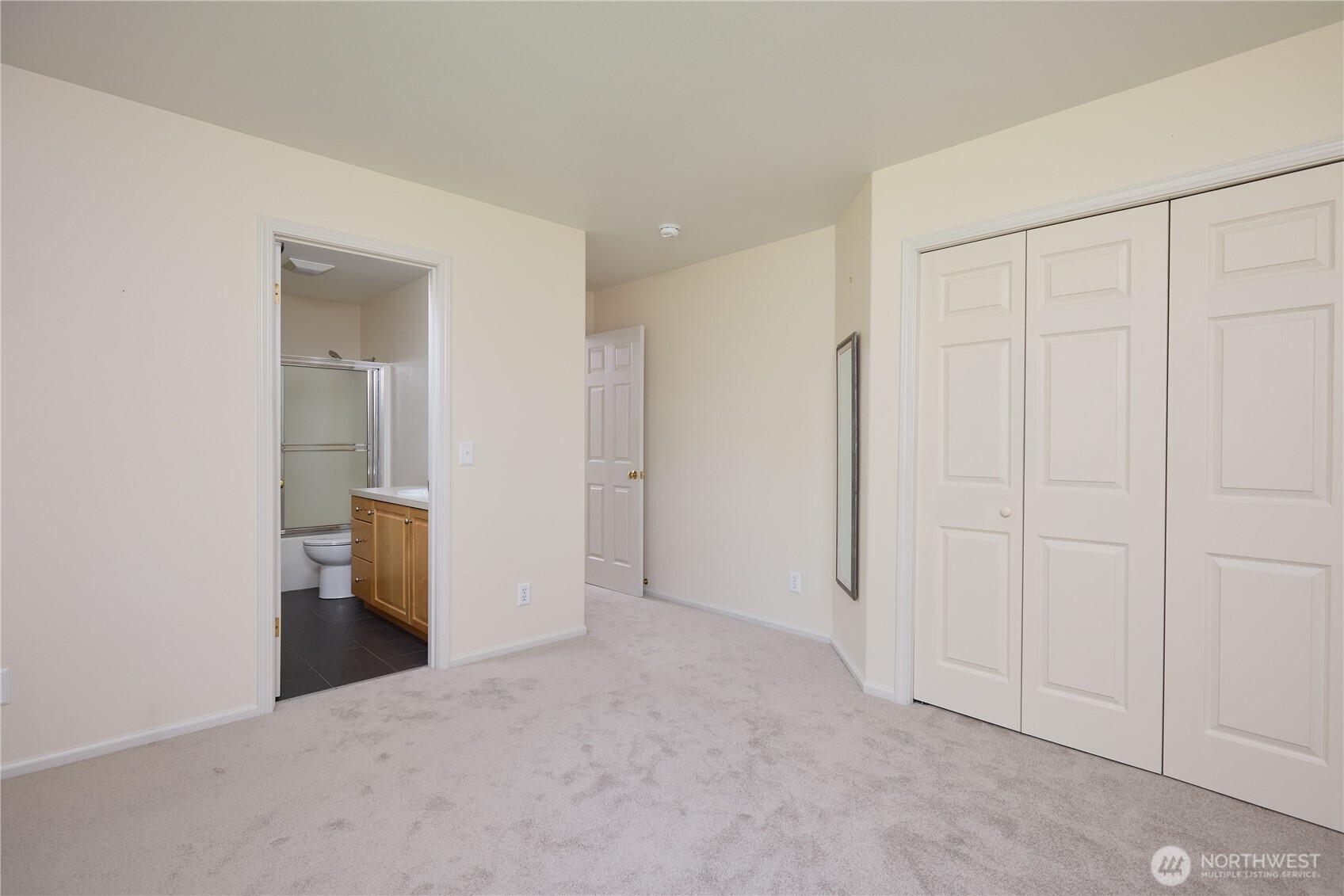 860 Fern Court Property Photo 28