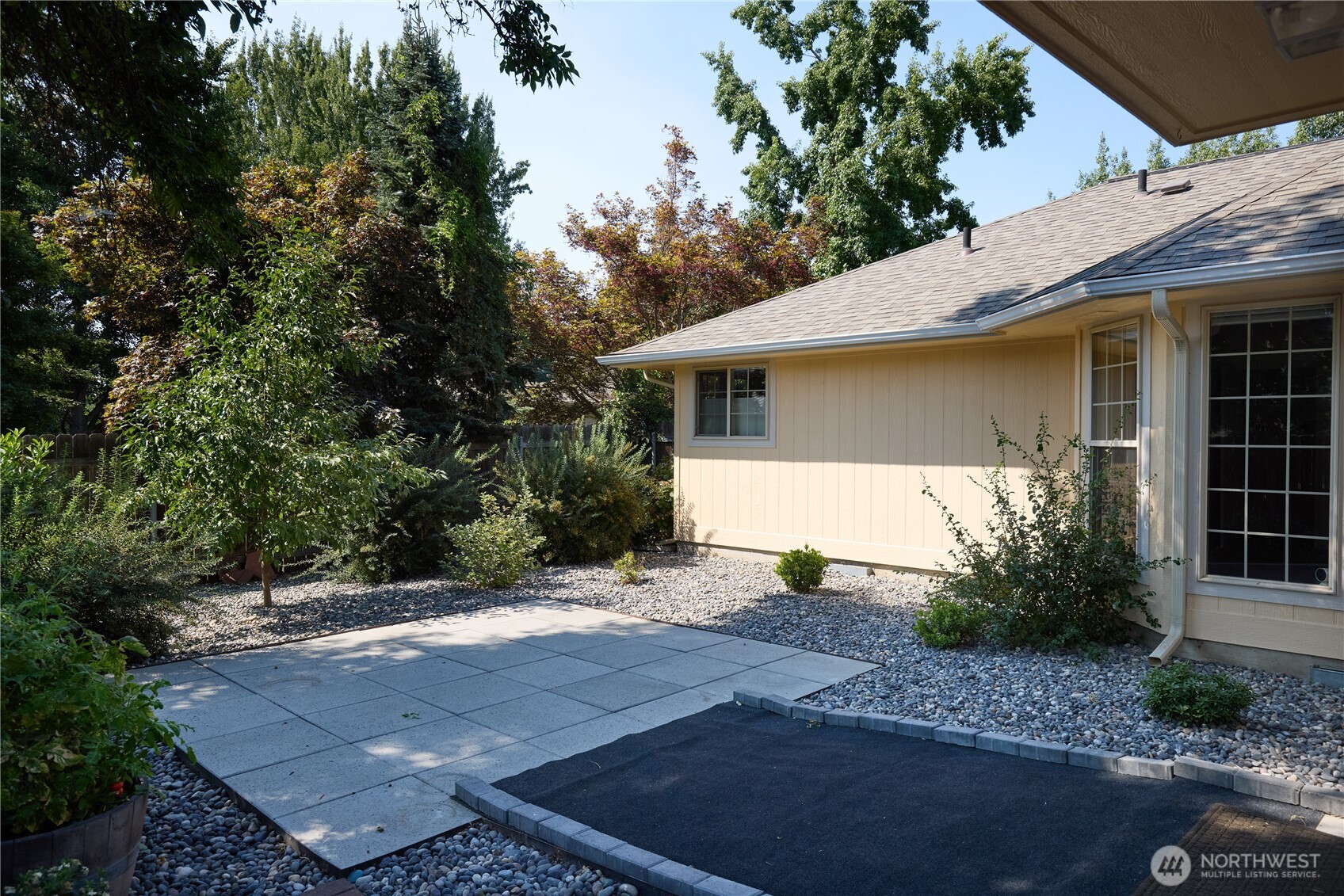 860 Fern Court Property Photo 35
