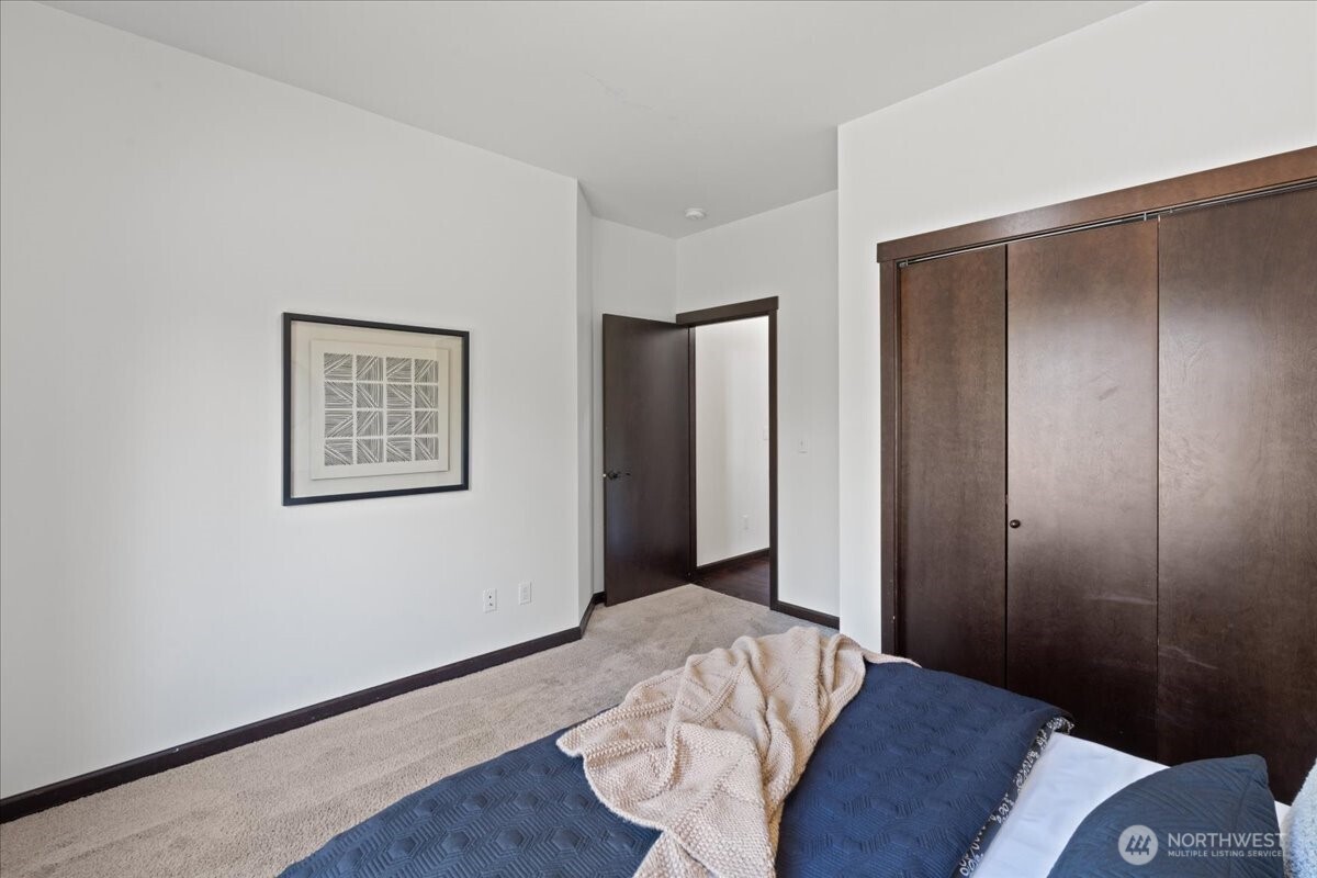 7523 Broadway Property Photo 26