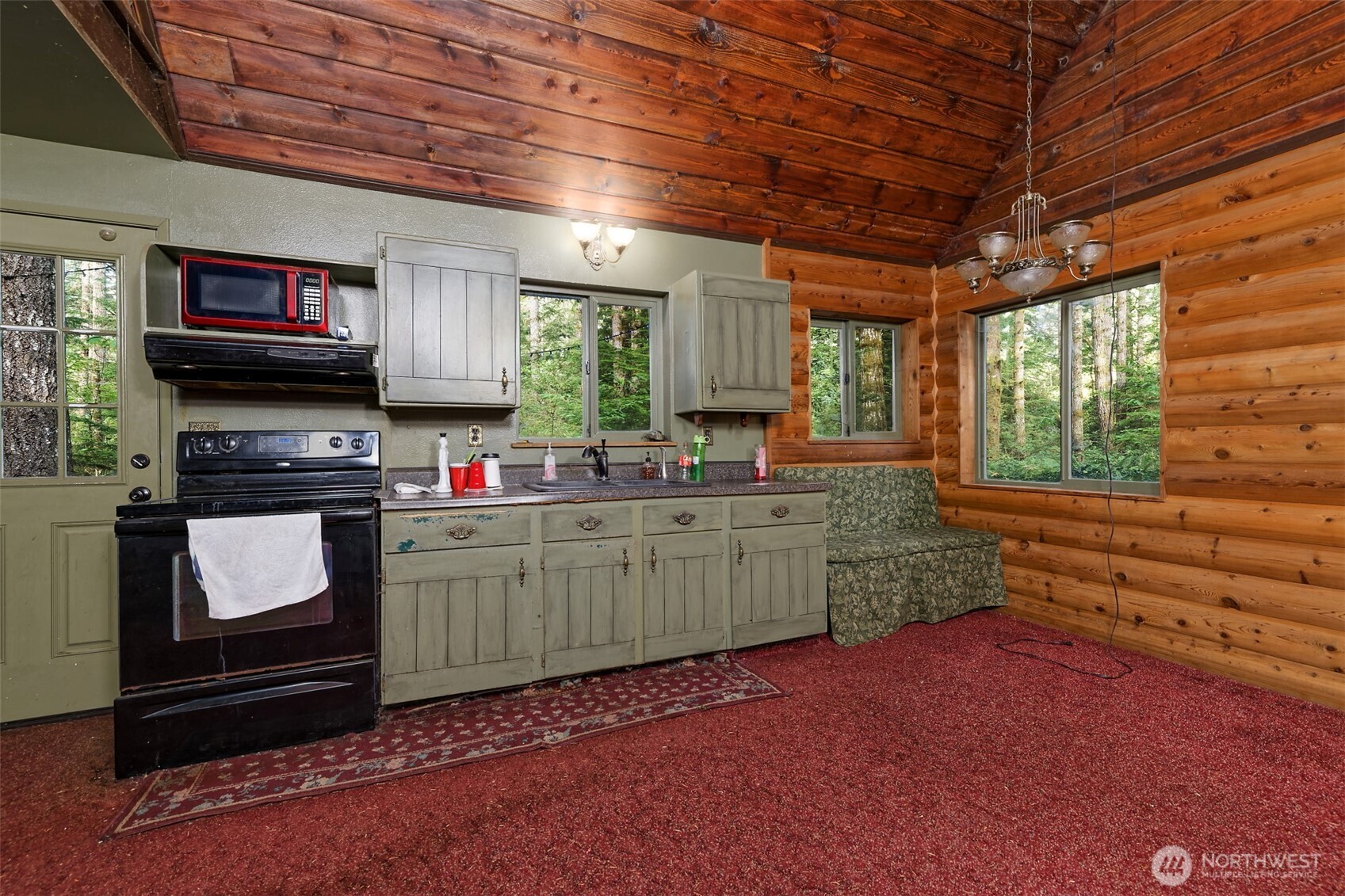 832 N Lake Cushman Road Property Photo 13