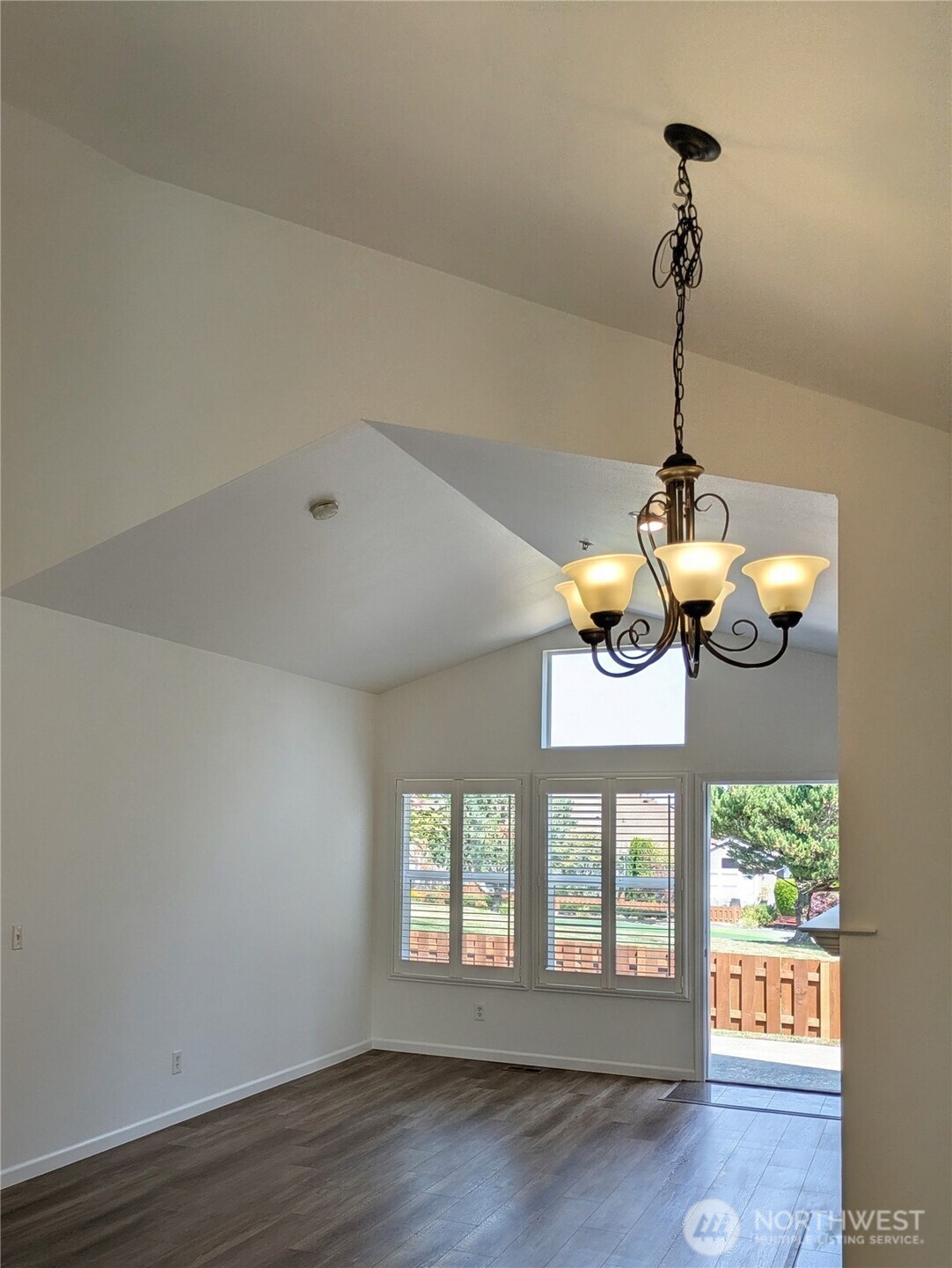 1221 65th Street 103 Property Photo 4