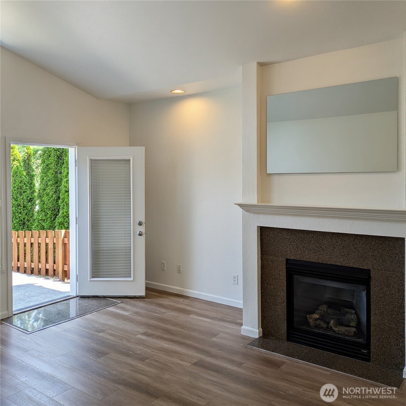 1221 65th Street 103 Property Photo 5