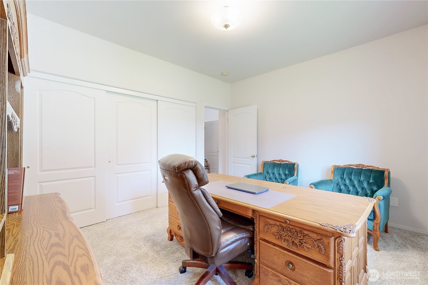 1916 Se Clover Court Property Photo 12