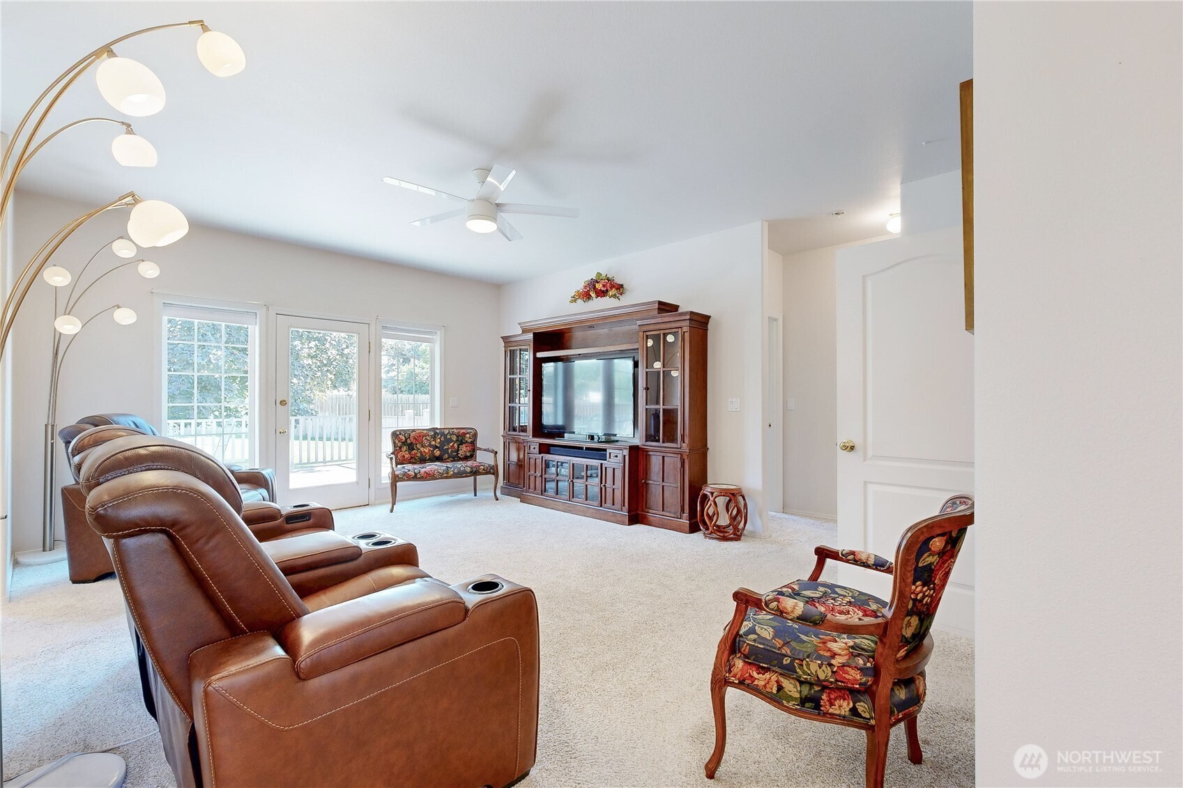 1916 Se Clover Court Property Photo 20