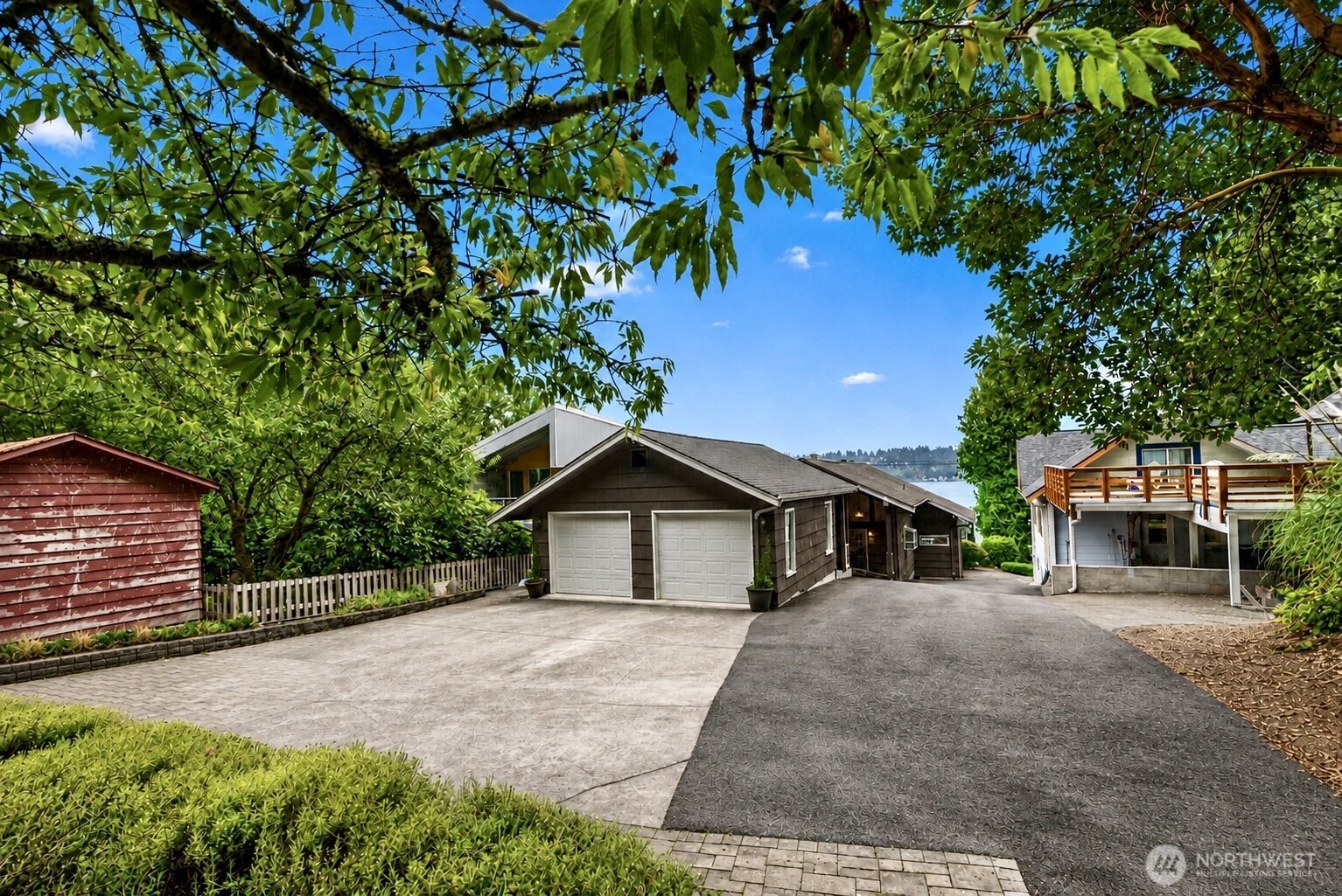 13142 Holmes Point Drive Property Photo 35