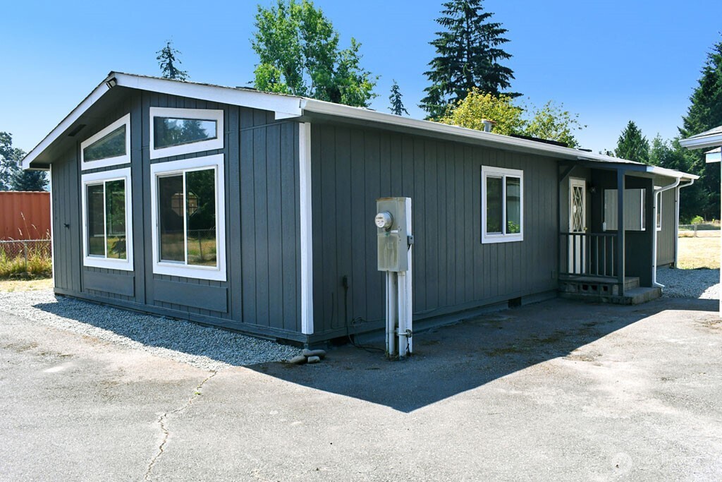 16119 85th Court Property Photo 4