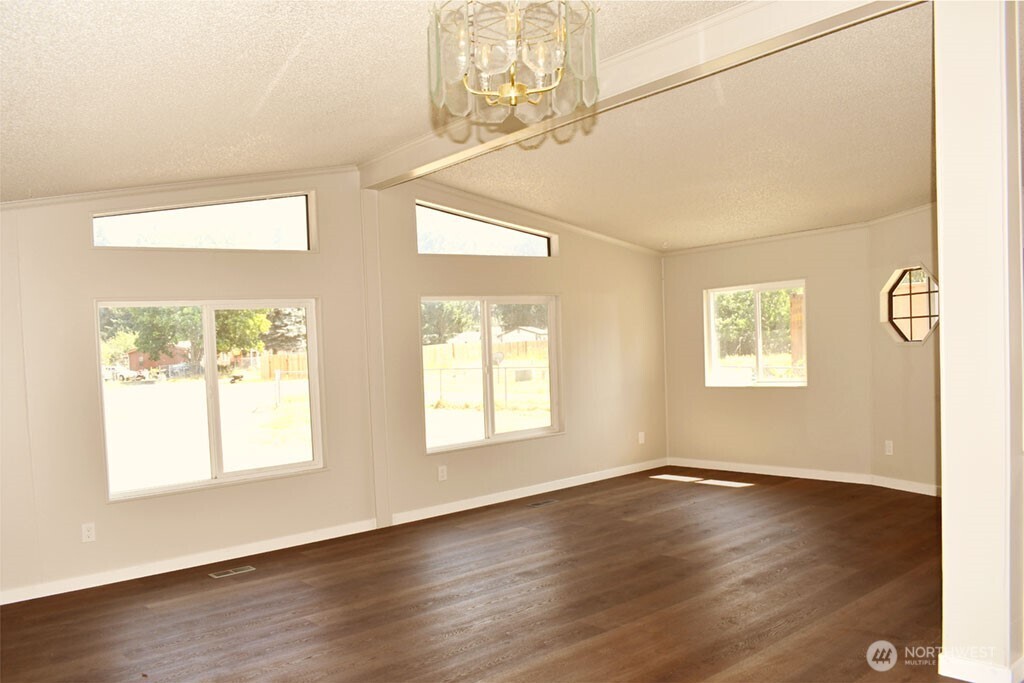 16119 85th Court Property Photo 8