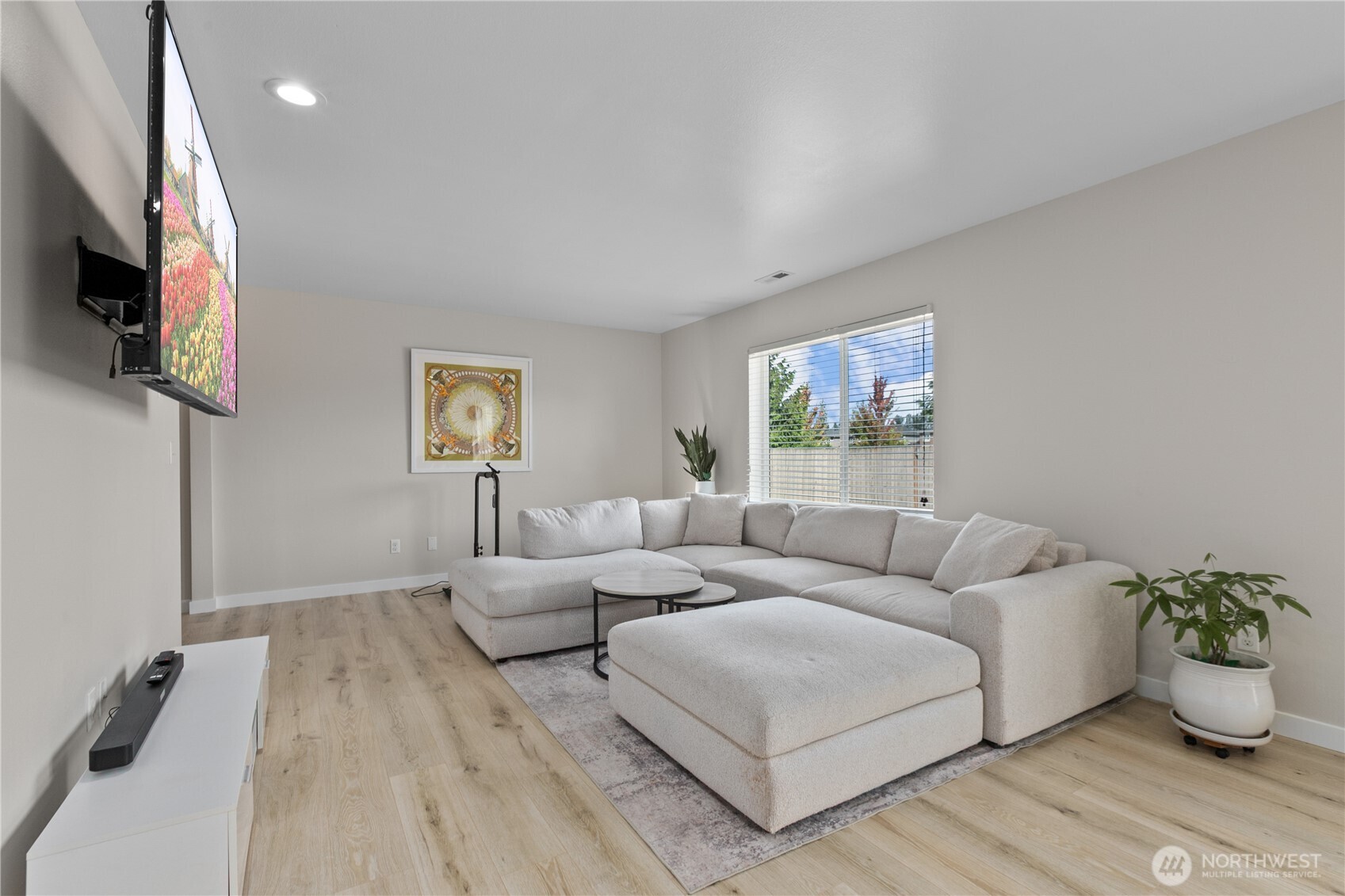 17715 Juniper St Property Photo 13