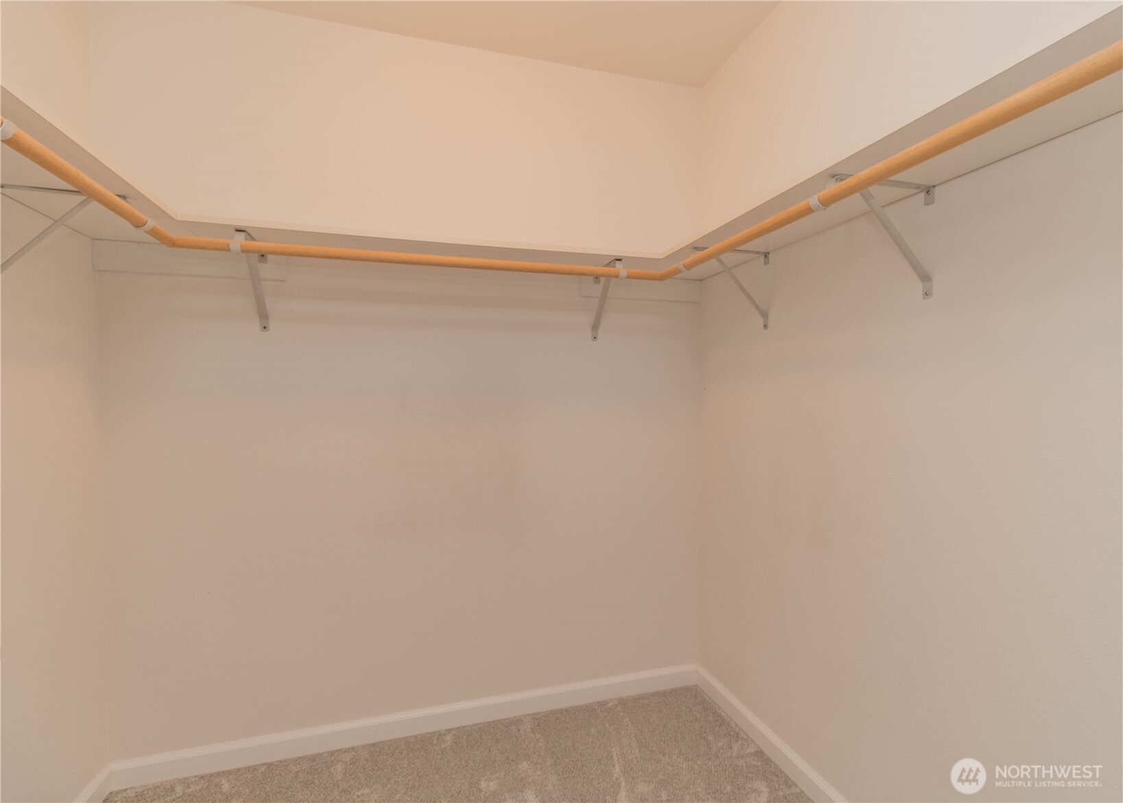 2311 Milton Way E Property Photo 9