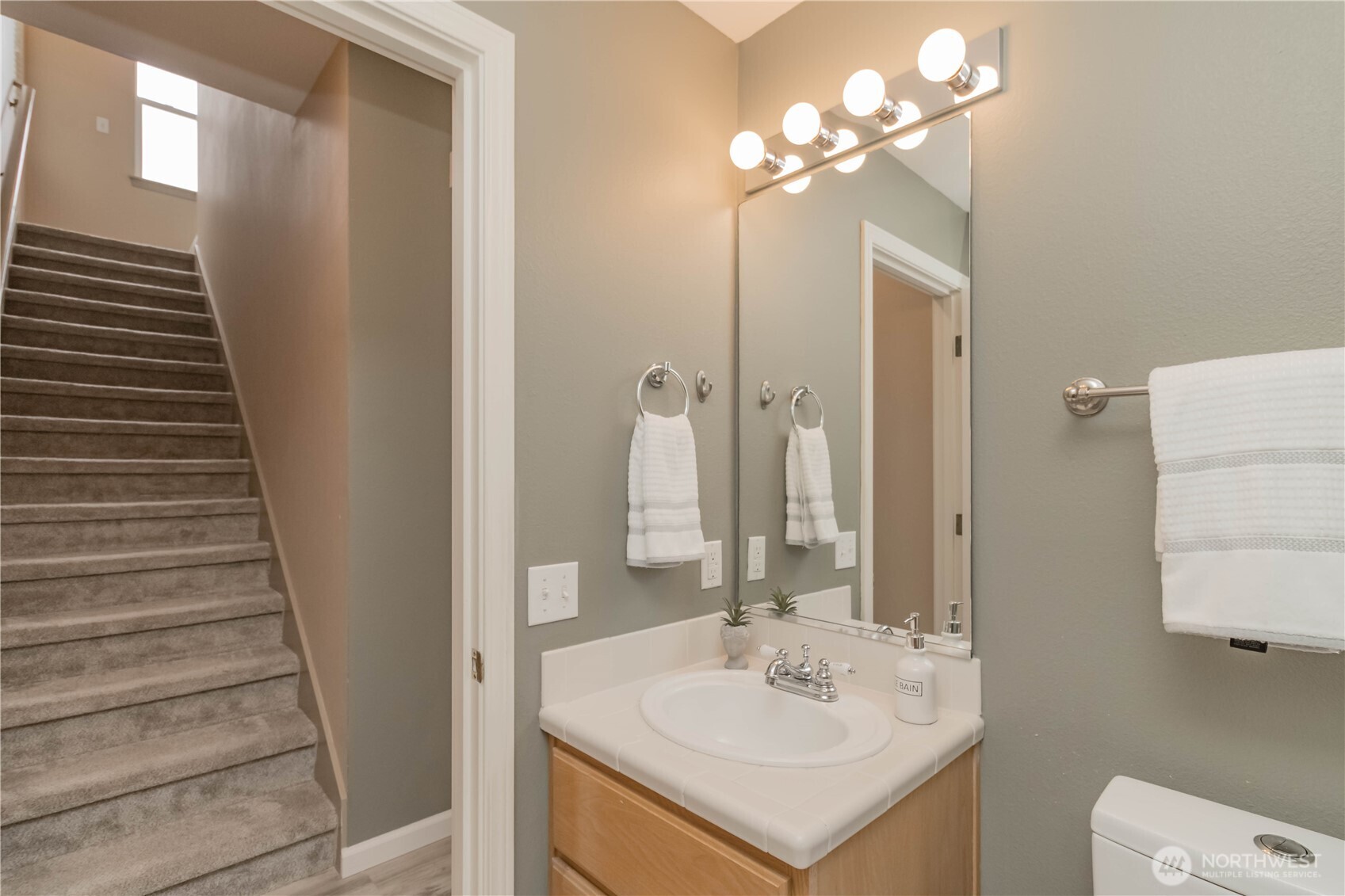 2311 Milton Way E Property Photo 25