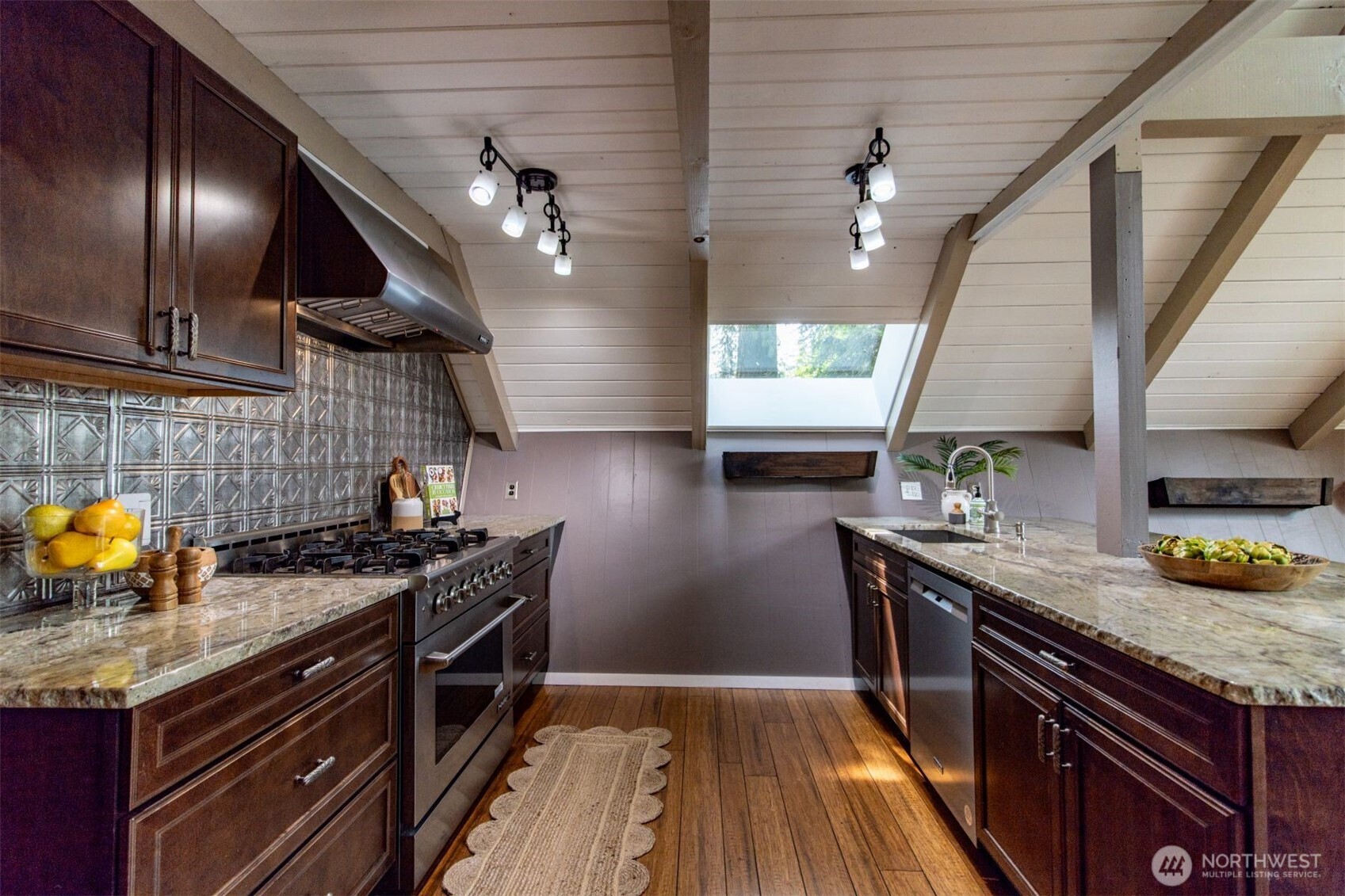 12995 Lake Shore Drive Property Photo 11
