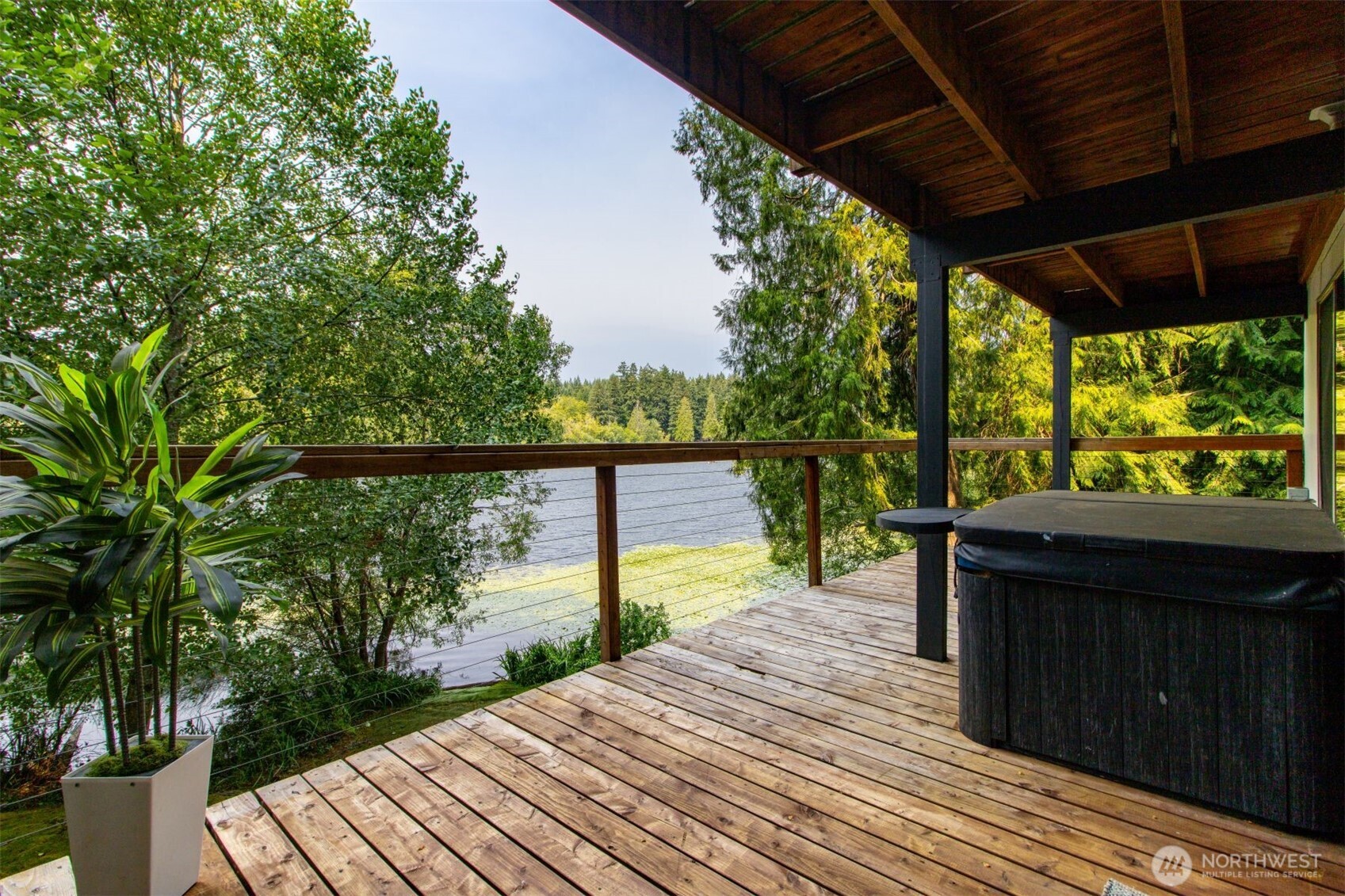 12995 Lake Shore Drive Property Photo 18