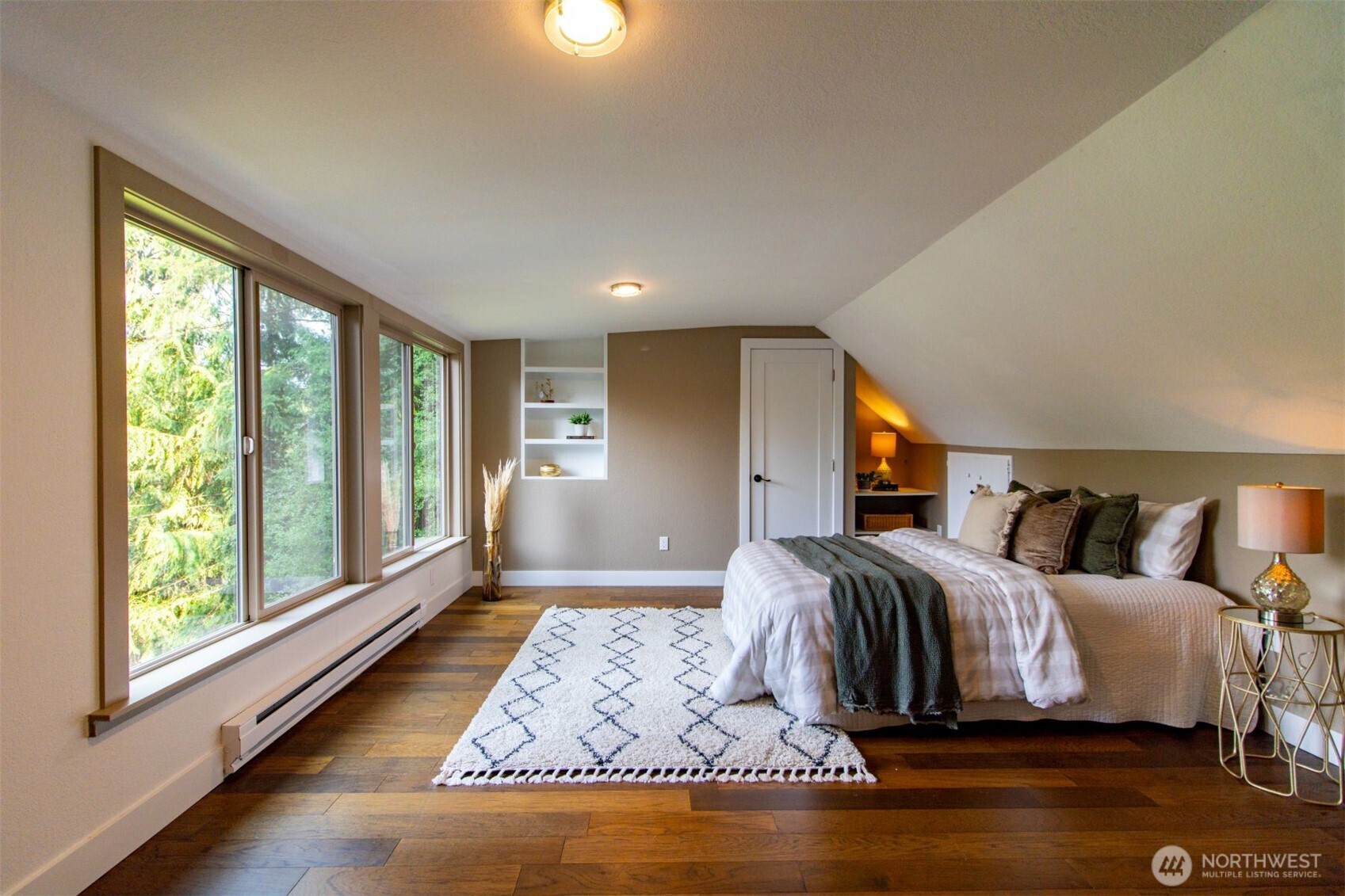 12995 Lake Shore Drive Property Photo 23