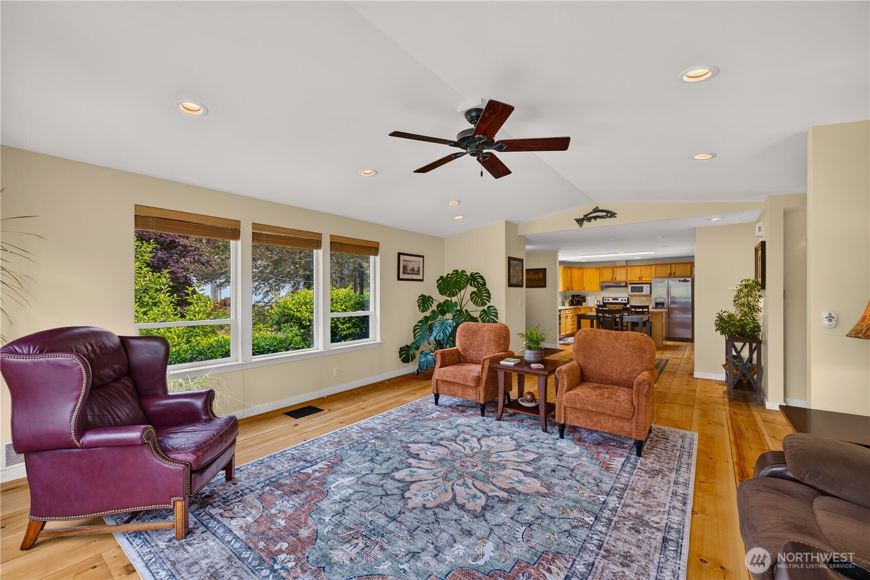 776 Shelter Bay Drive Property Photo 8