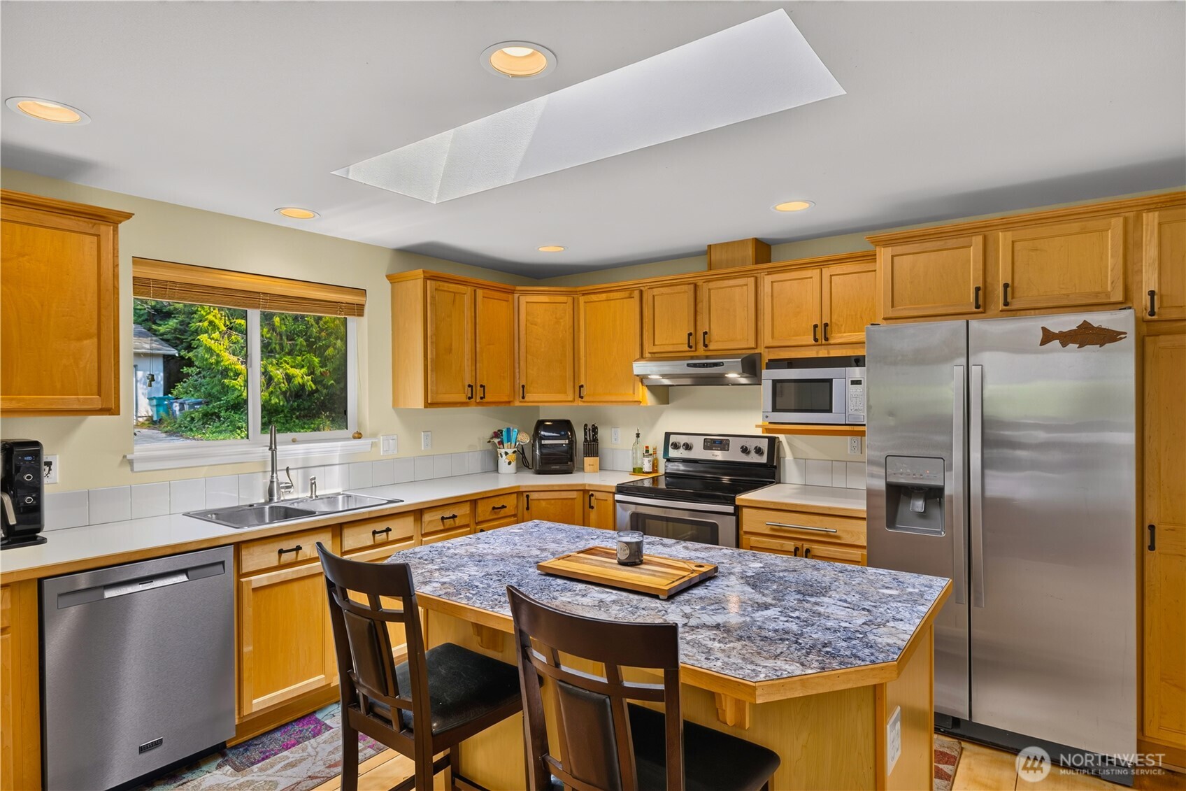 776 Shelter Bay Drive Property Photo 11