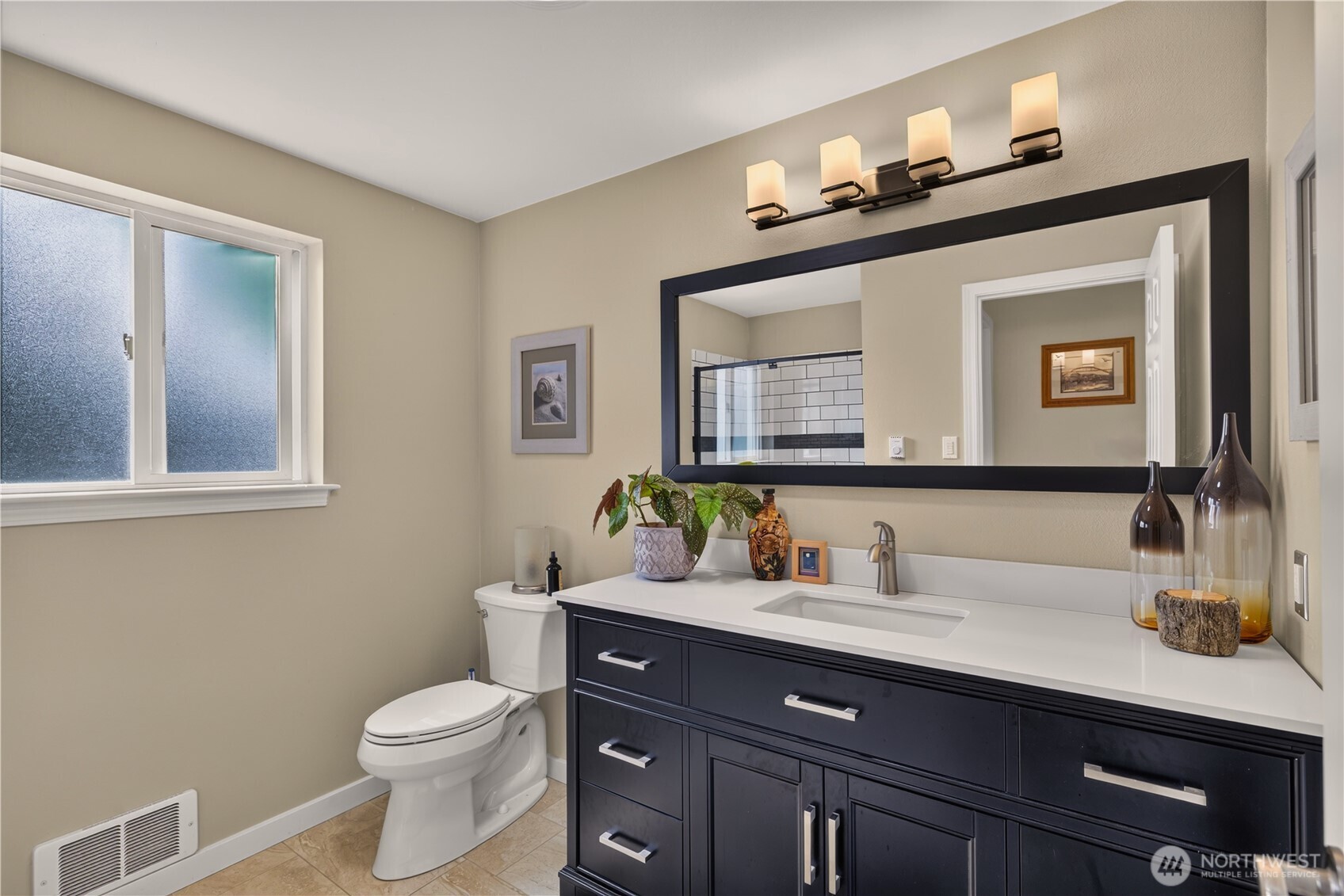 776 Shelter Bay Drive Property Photo 15