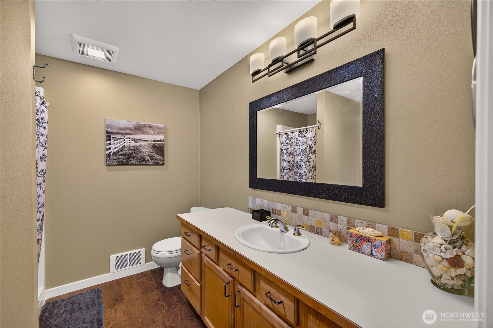 776 Shelter Bay Drive Property Photo 19
