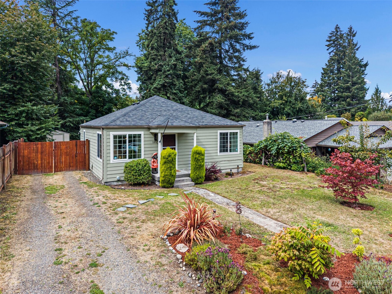 1827 Se Orange Street Property Photo 2