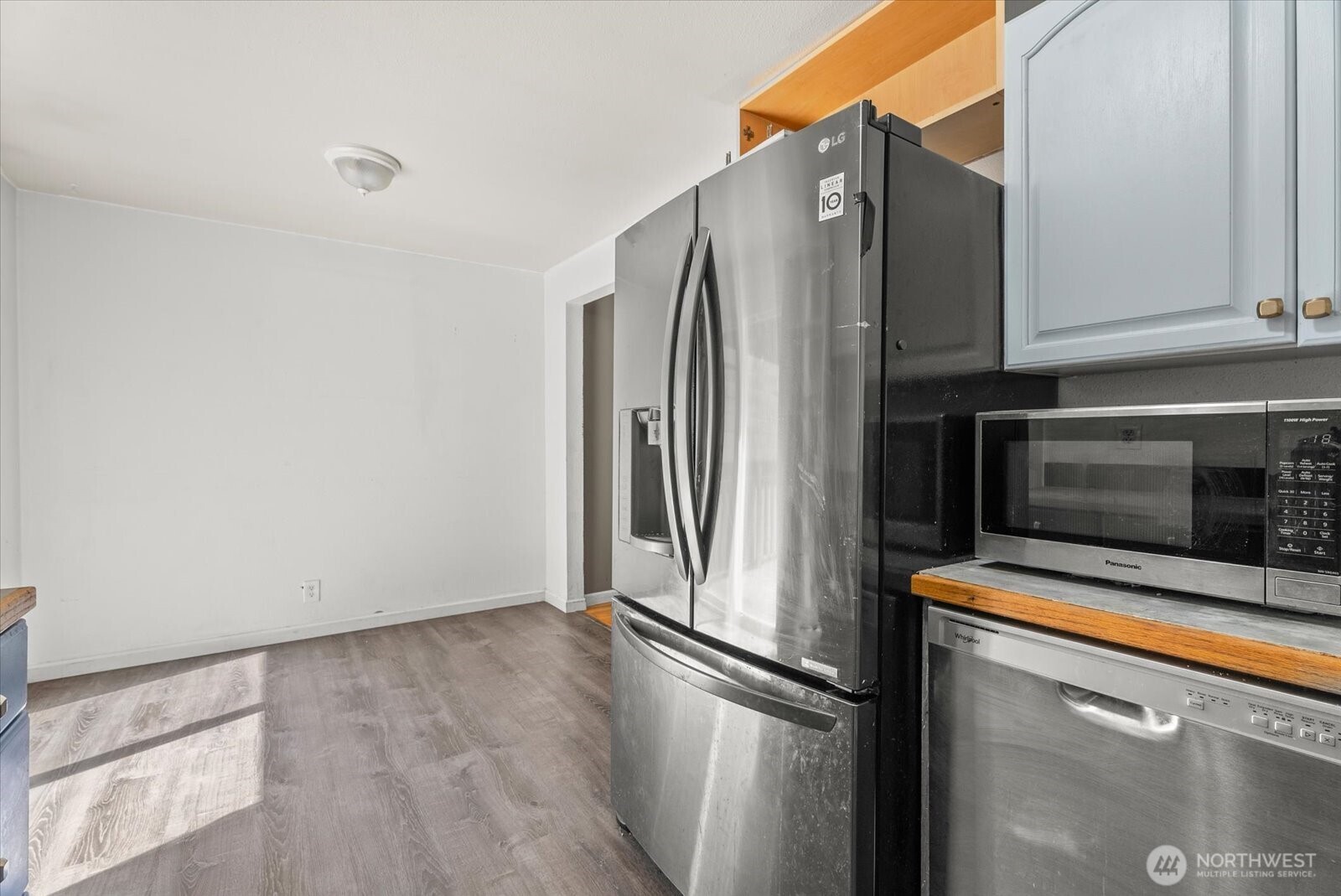18711 82nd Avenue Property Photo 11