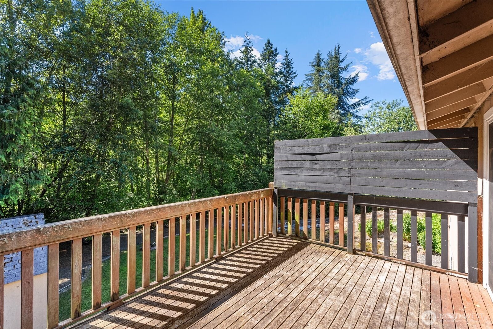 18711 82nd Avenue Property Photo 13