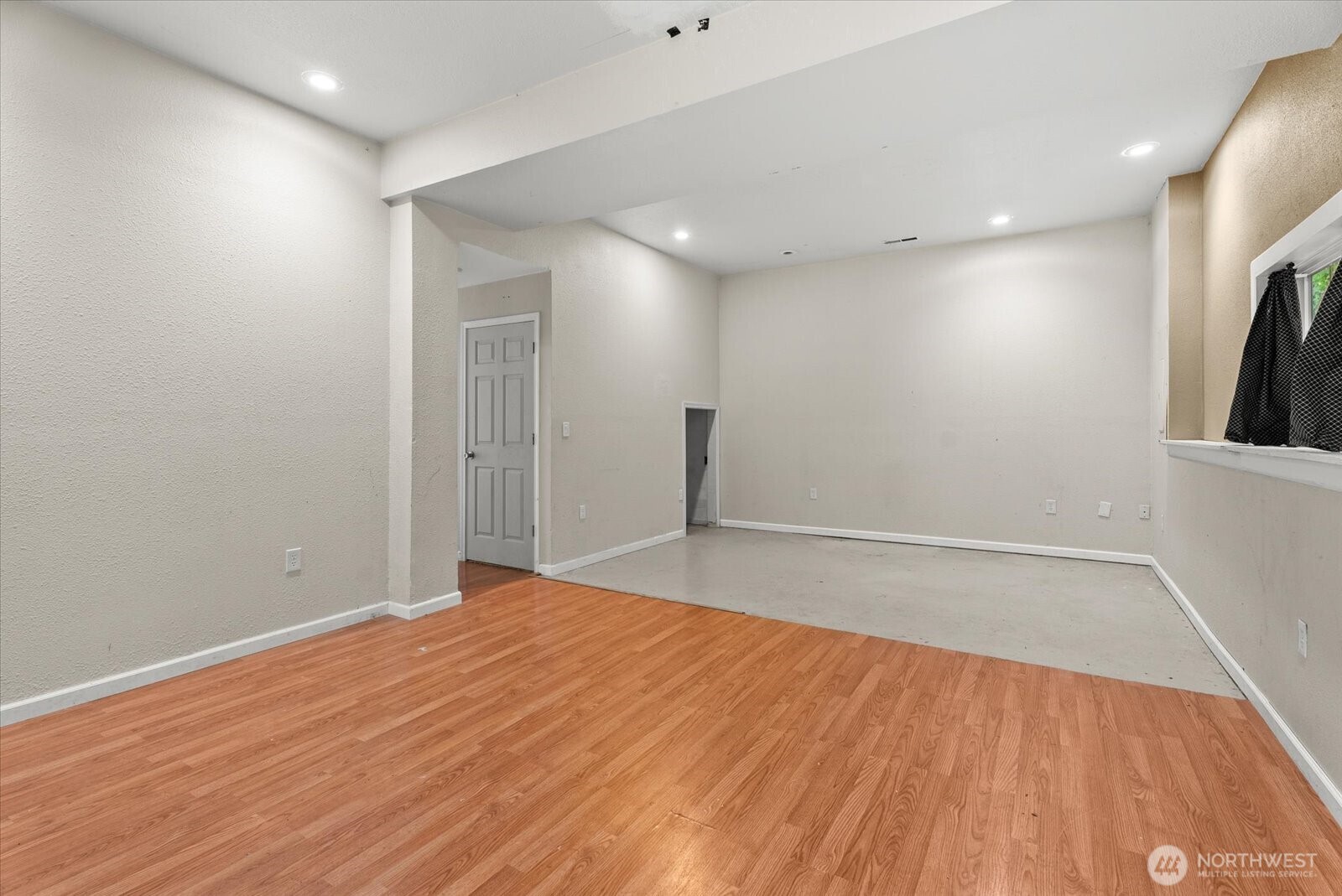 18711 82nd Avenue Property Photo 27