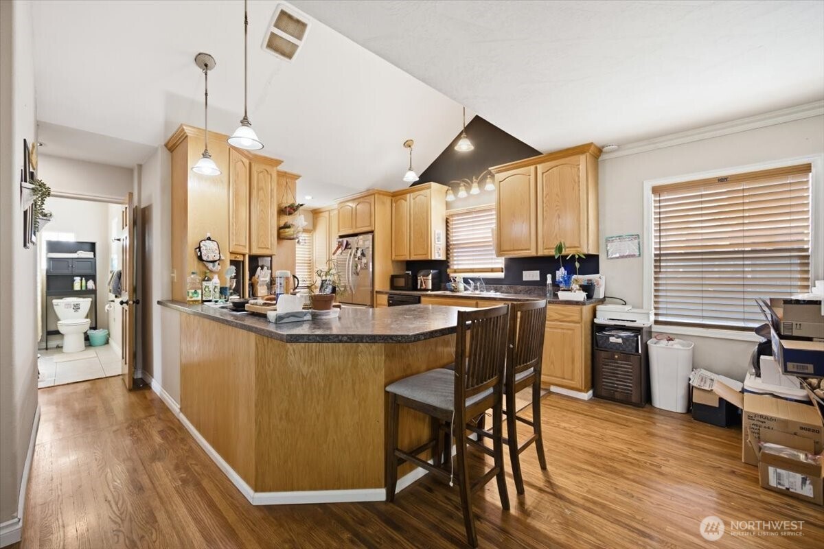 2421 Plaza Way Property Photo 9