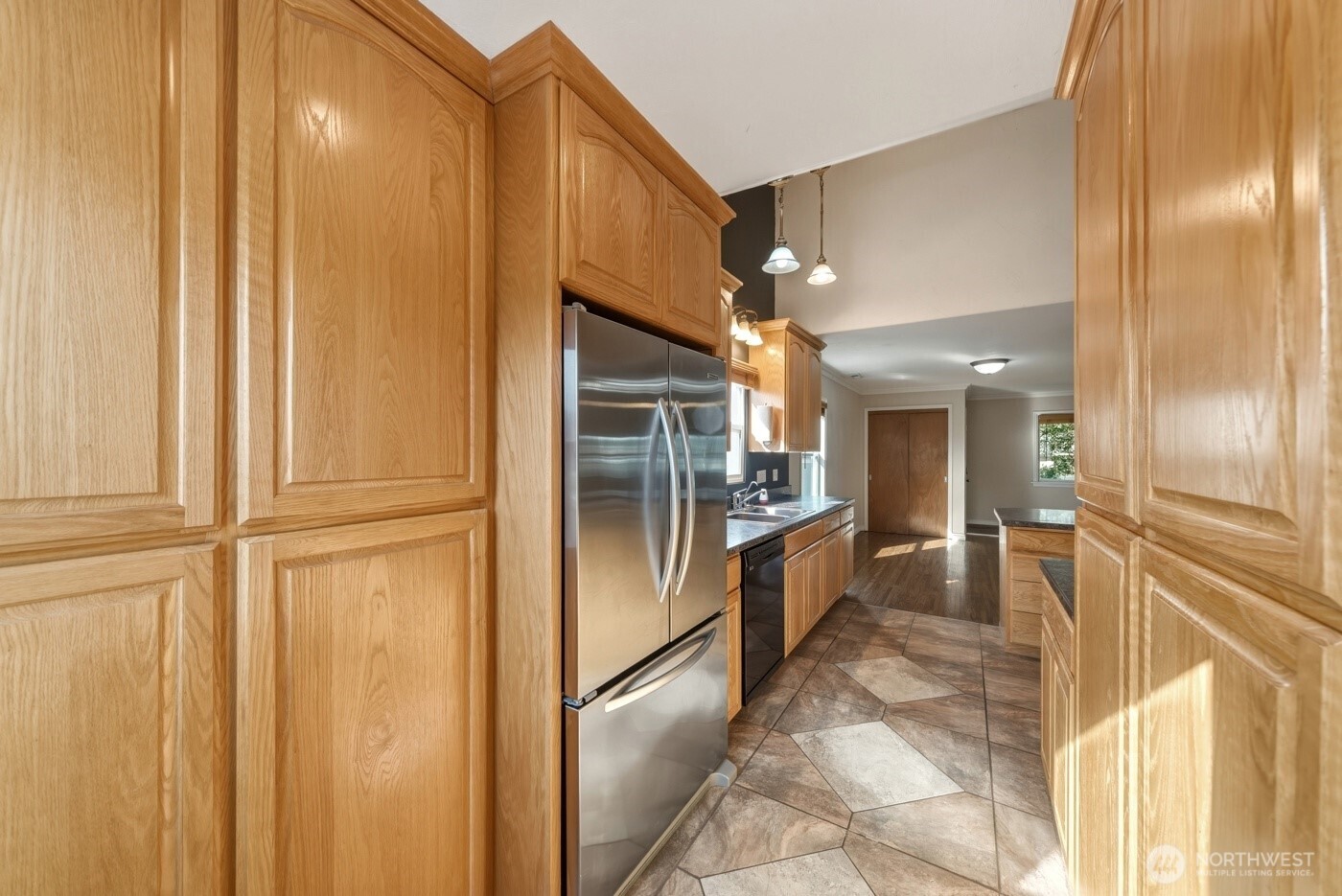 2421 Plaza Way Property Photo 10