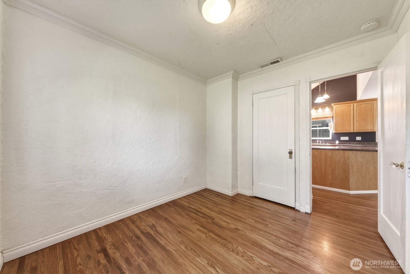 2421 Plaza Way Property Photo 13