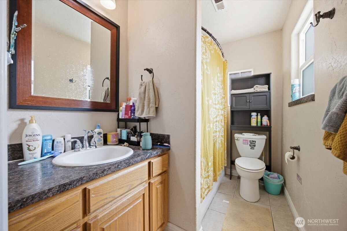 2421 Plaza Way Property Photo 15