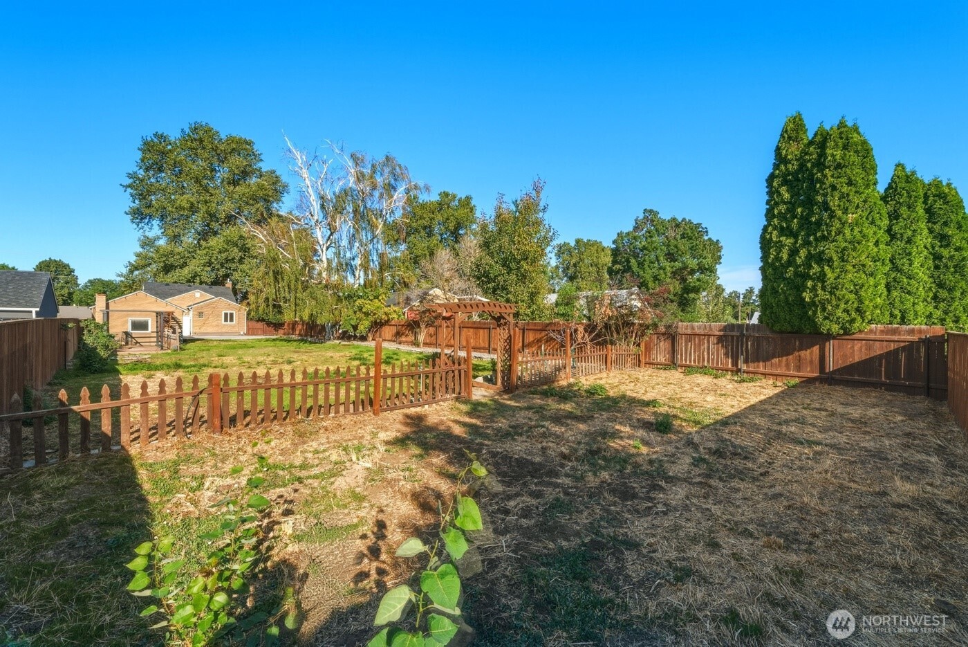 2421 Plaza Way Property Photo 31