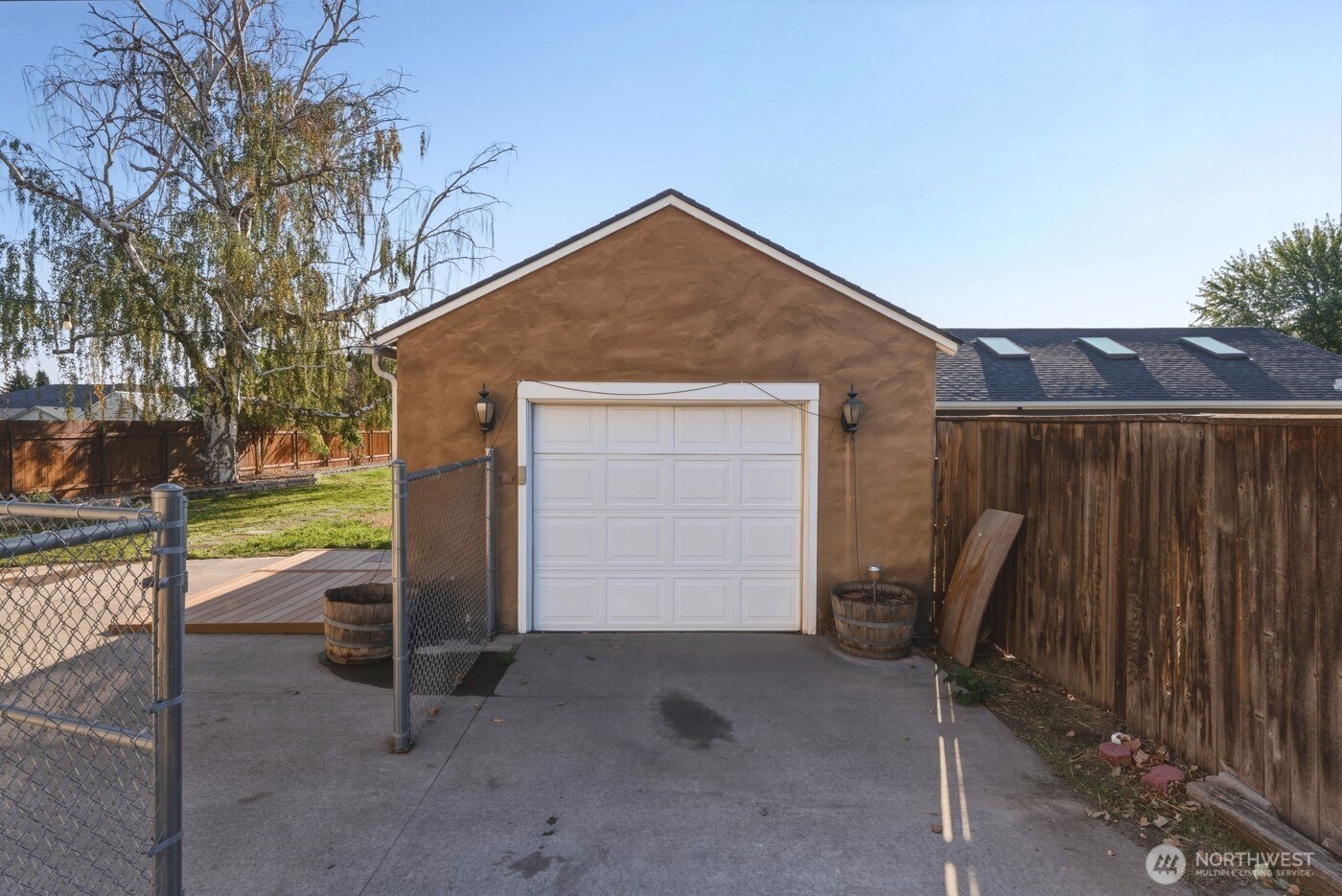 2421 Plaza Way Property Photo 34