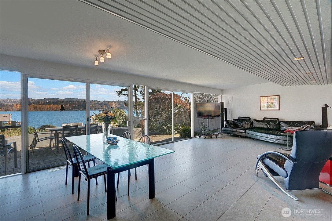 4456 Ferncroft Road Property Photo 6