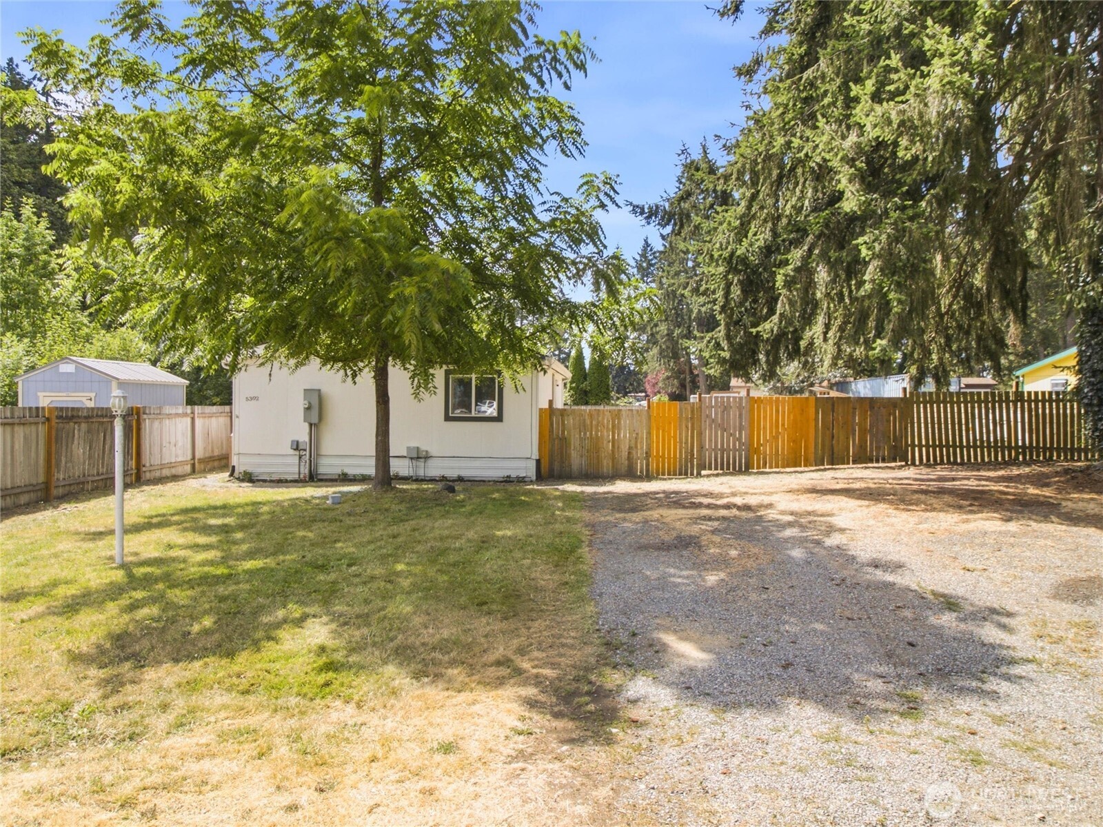 5302 255th Street Property Photo 3