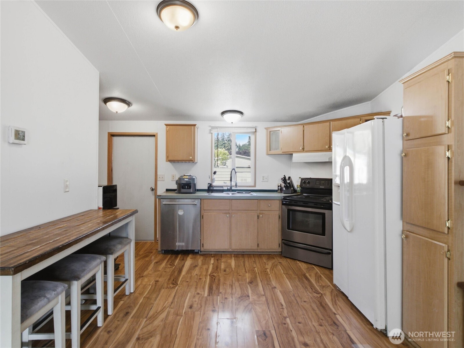 5302 255th Street Property Photo 8