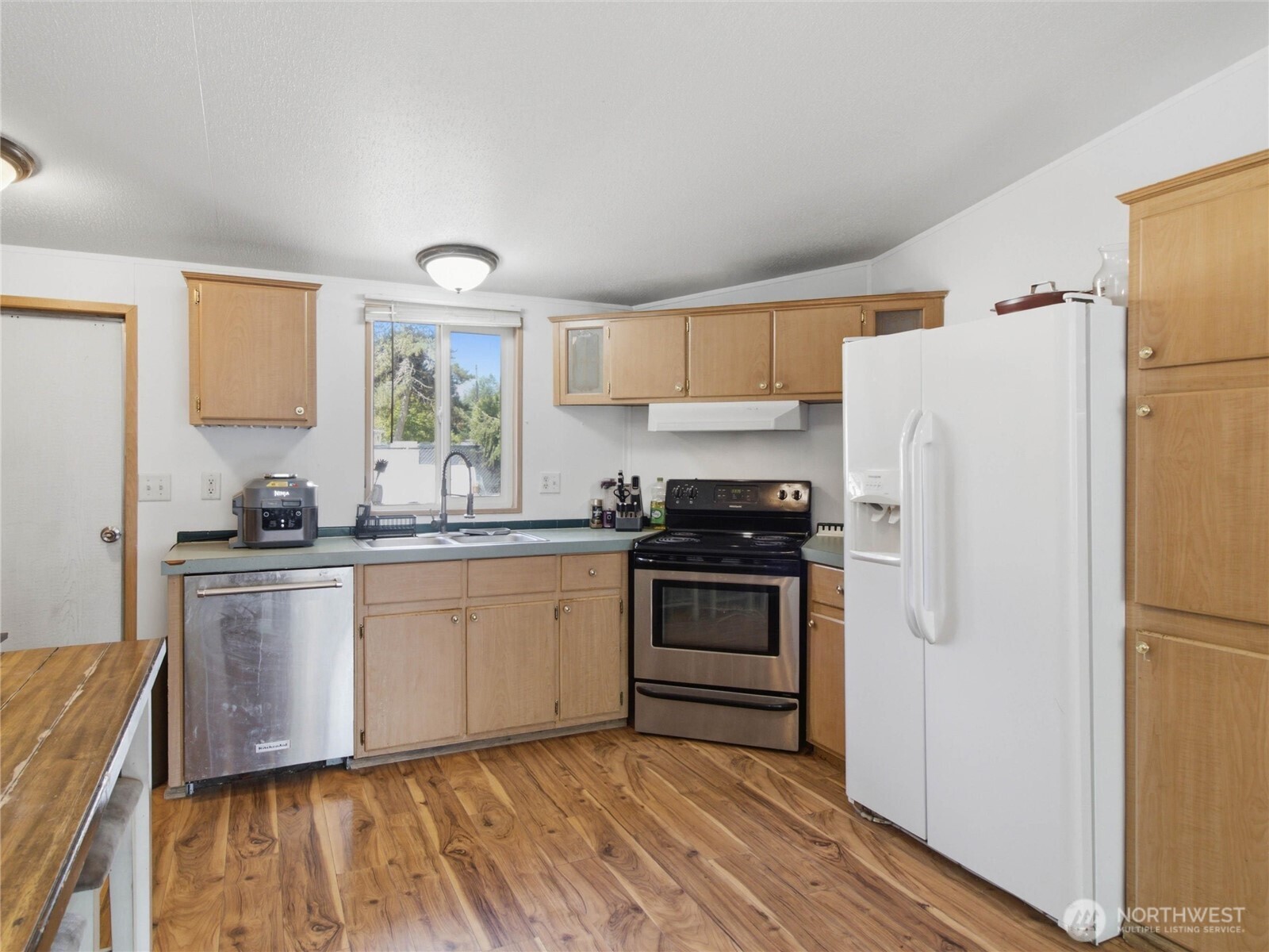 5302 255th Street Property Photo 9