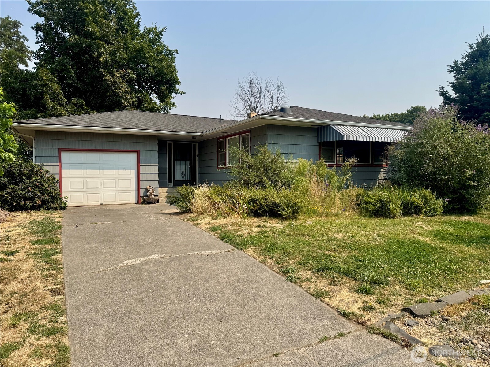 309 E Seventh Street Property Photo 1