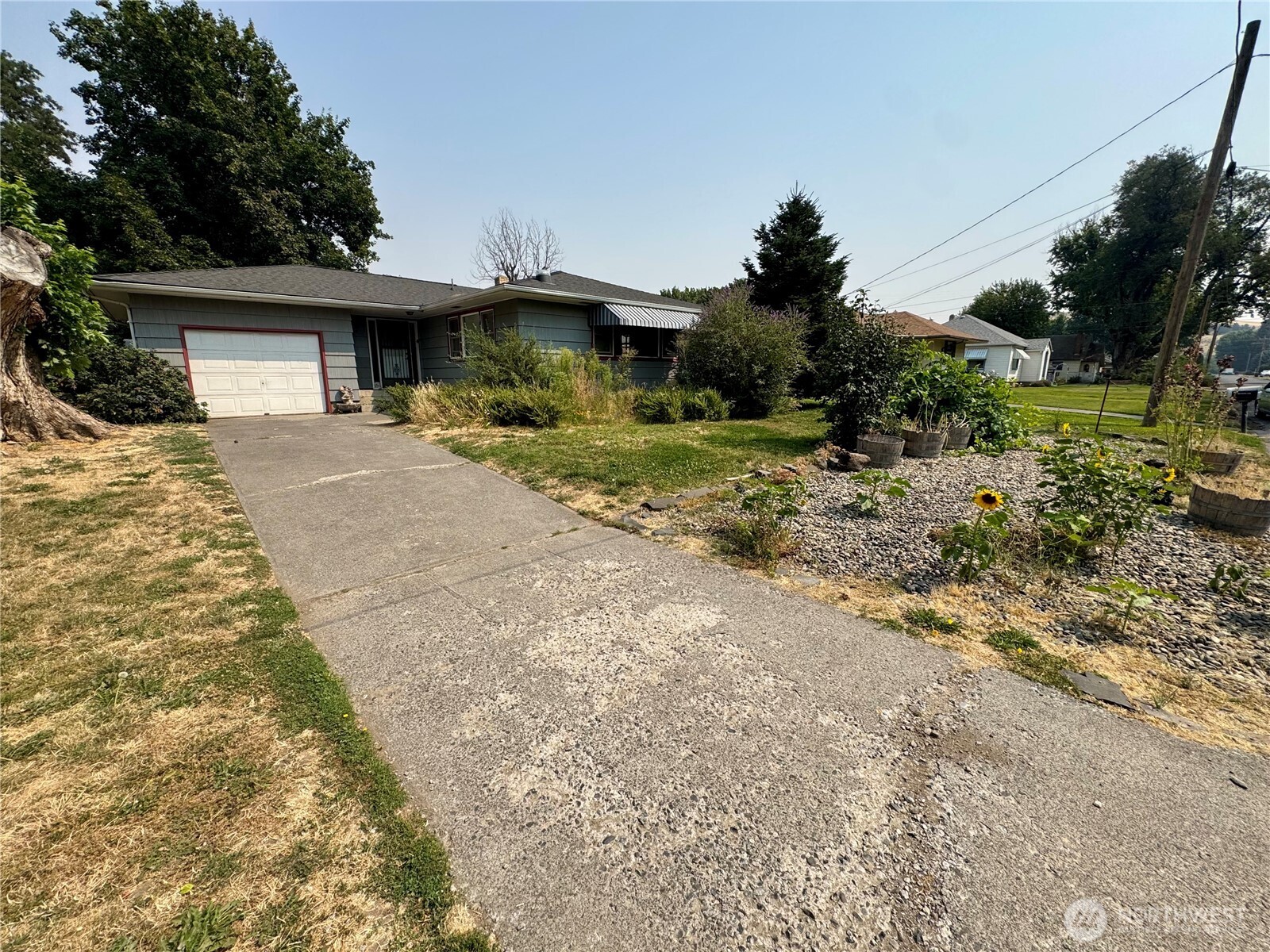 309 E Seventh Street Property Photo 2