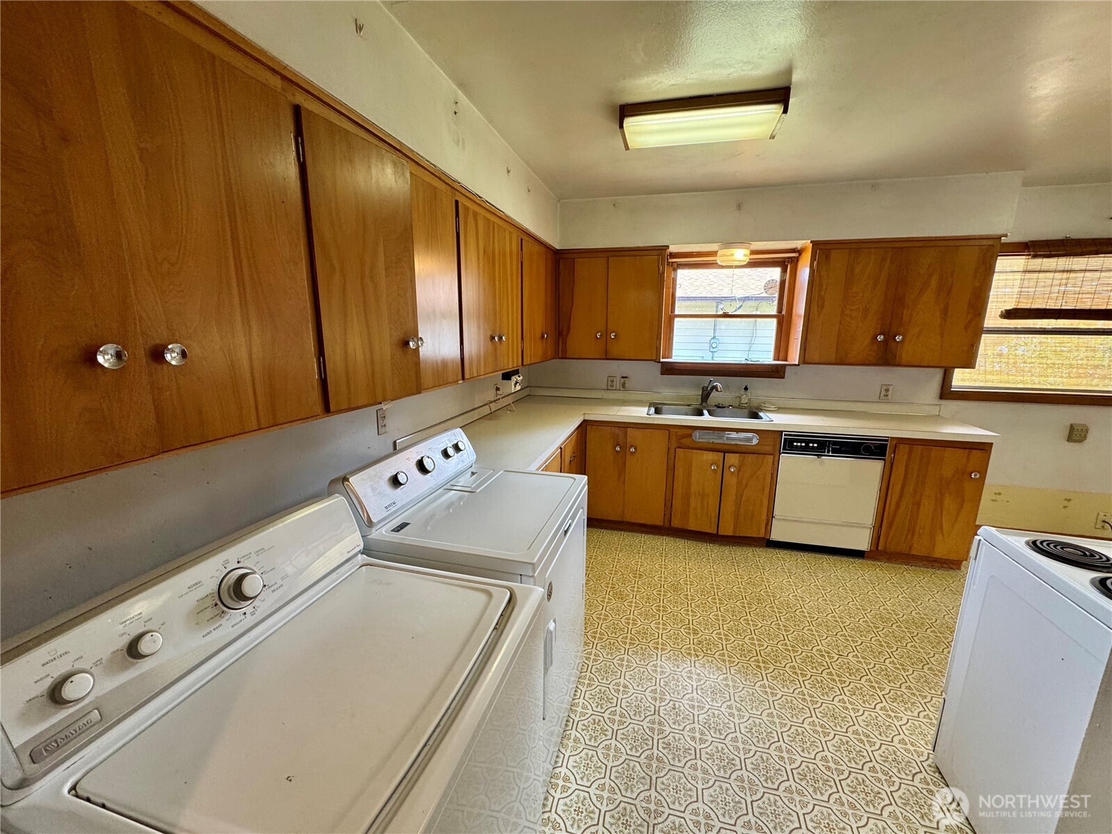 309 E Seventh Street Property Photo 9