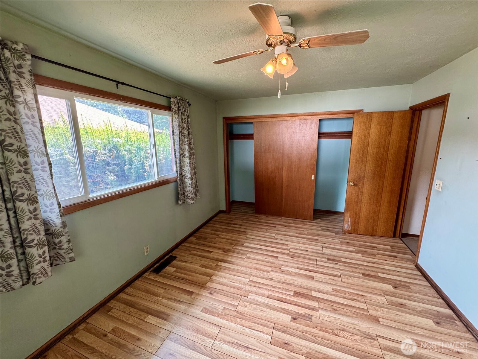 309 E Seventh Street Property Photo 13