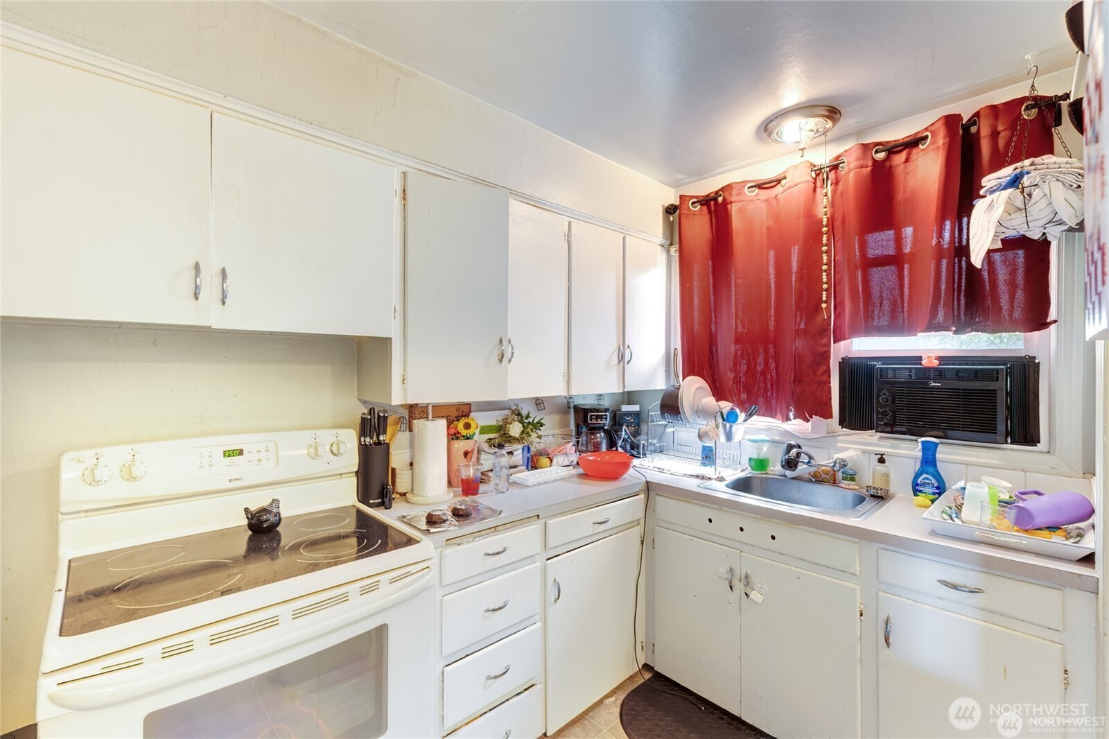915 17th Avenue Property Photo 5