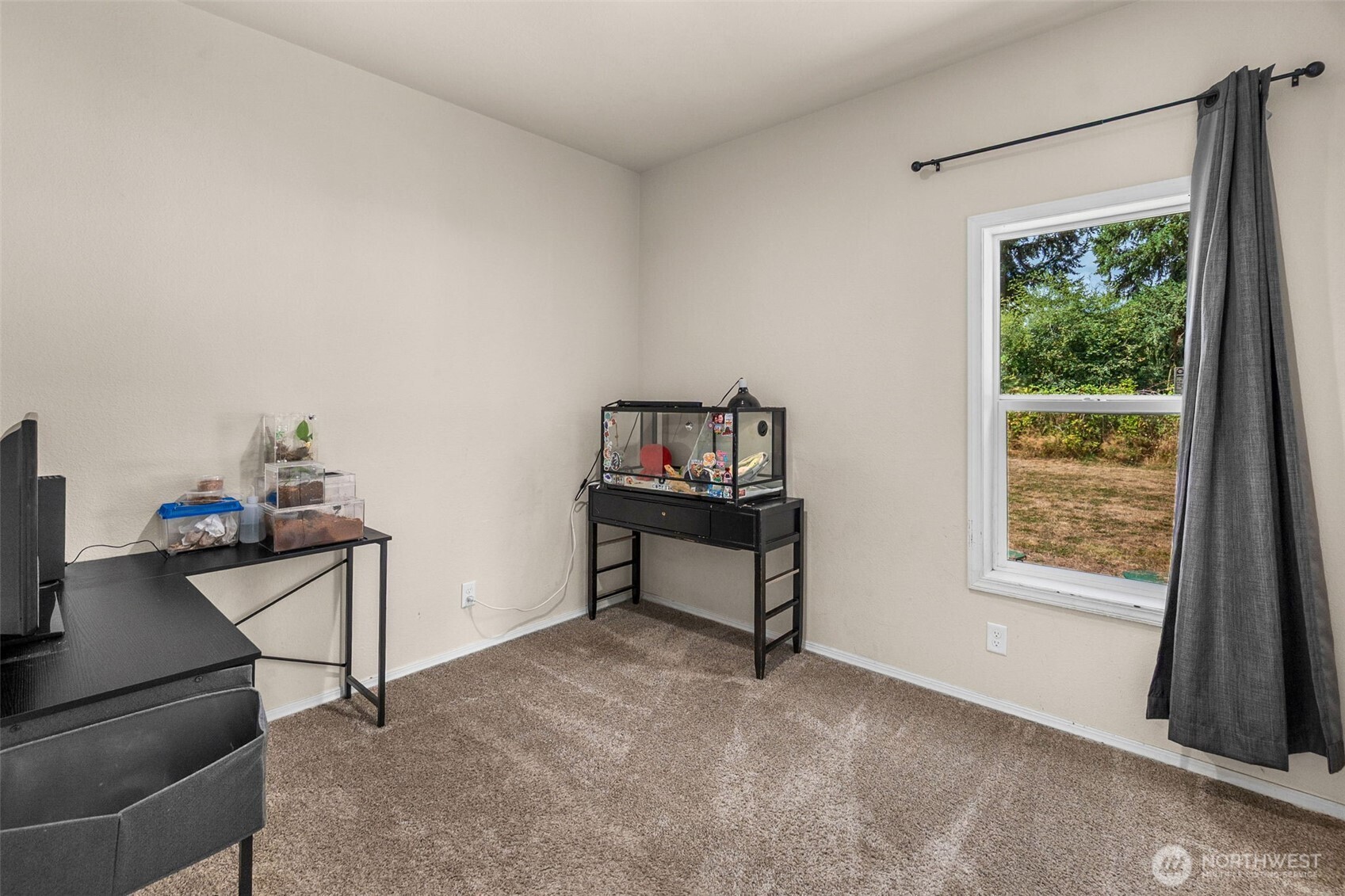 8635 Sequioa Court Property Photo 16