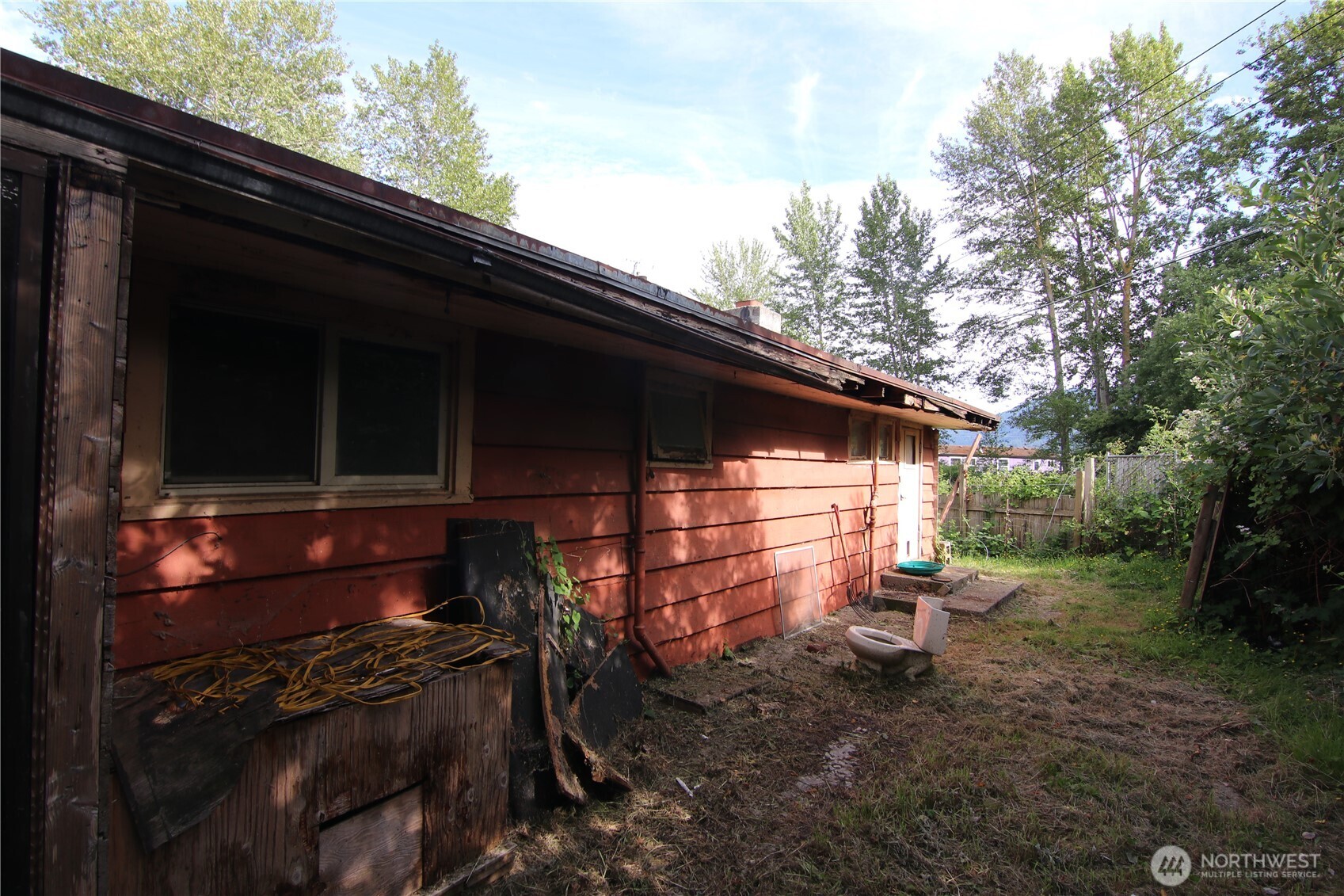 2095 Postal Avenue Property Photo 12
