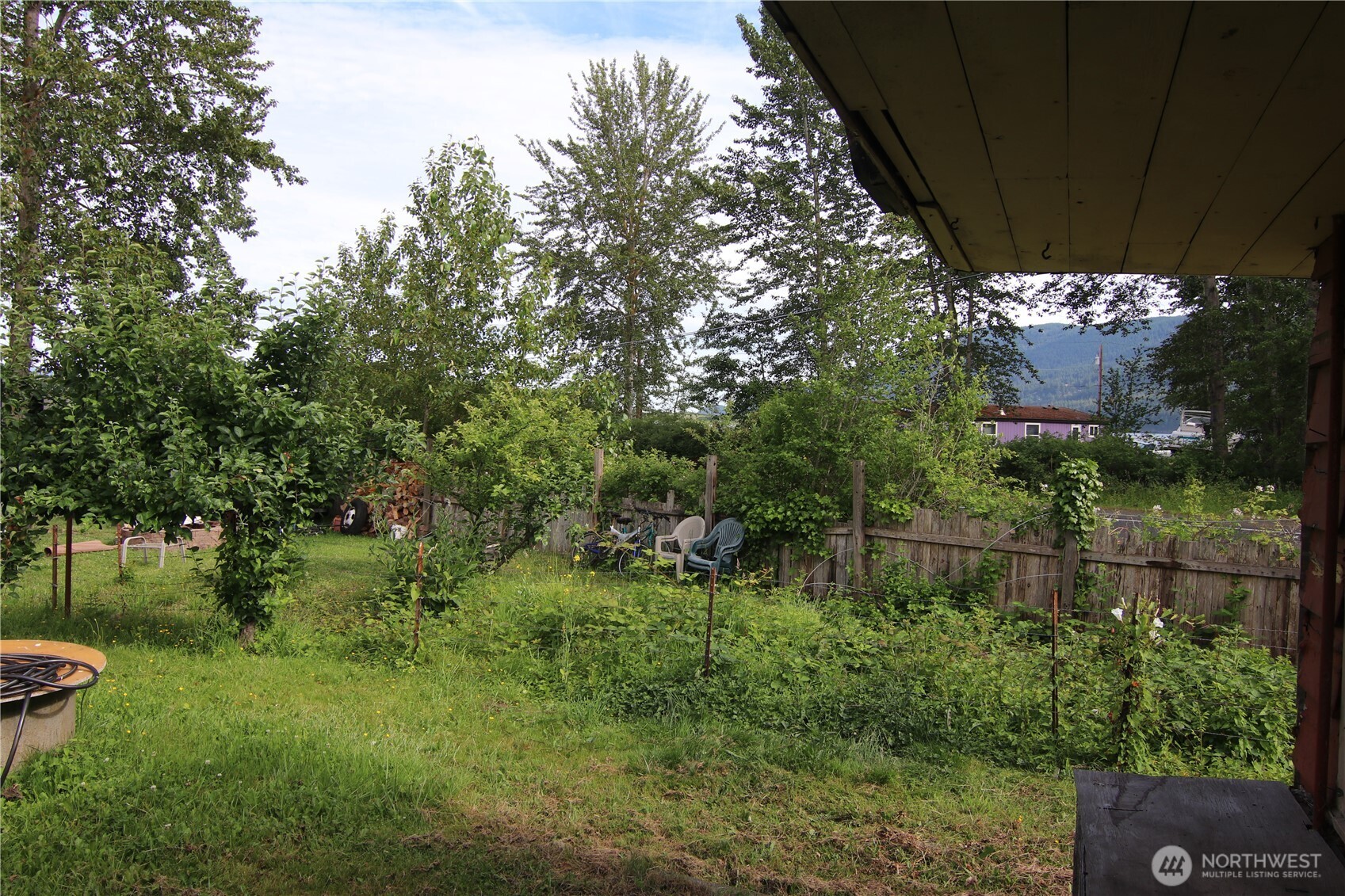 2095 Postal Avenue Property Photo 14