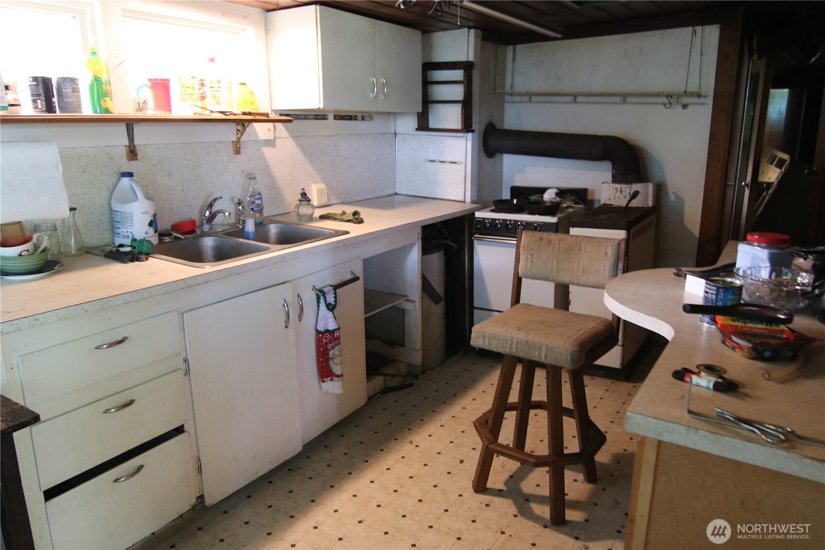 2095 Postal Avenue Property Photo 18