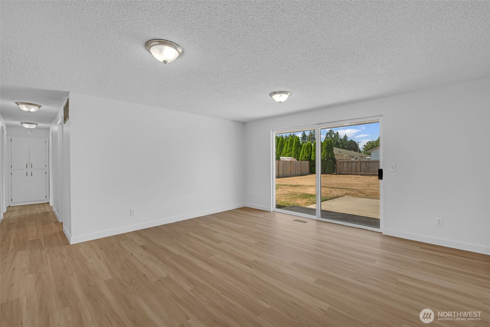 9214 46th Drive Property Photo 10