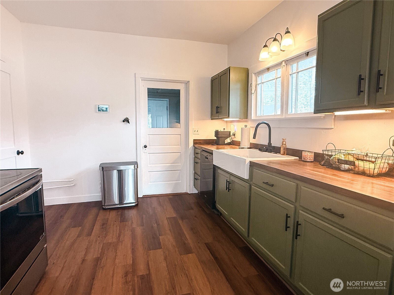 218 Washington Avenue Property Photo 3