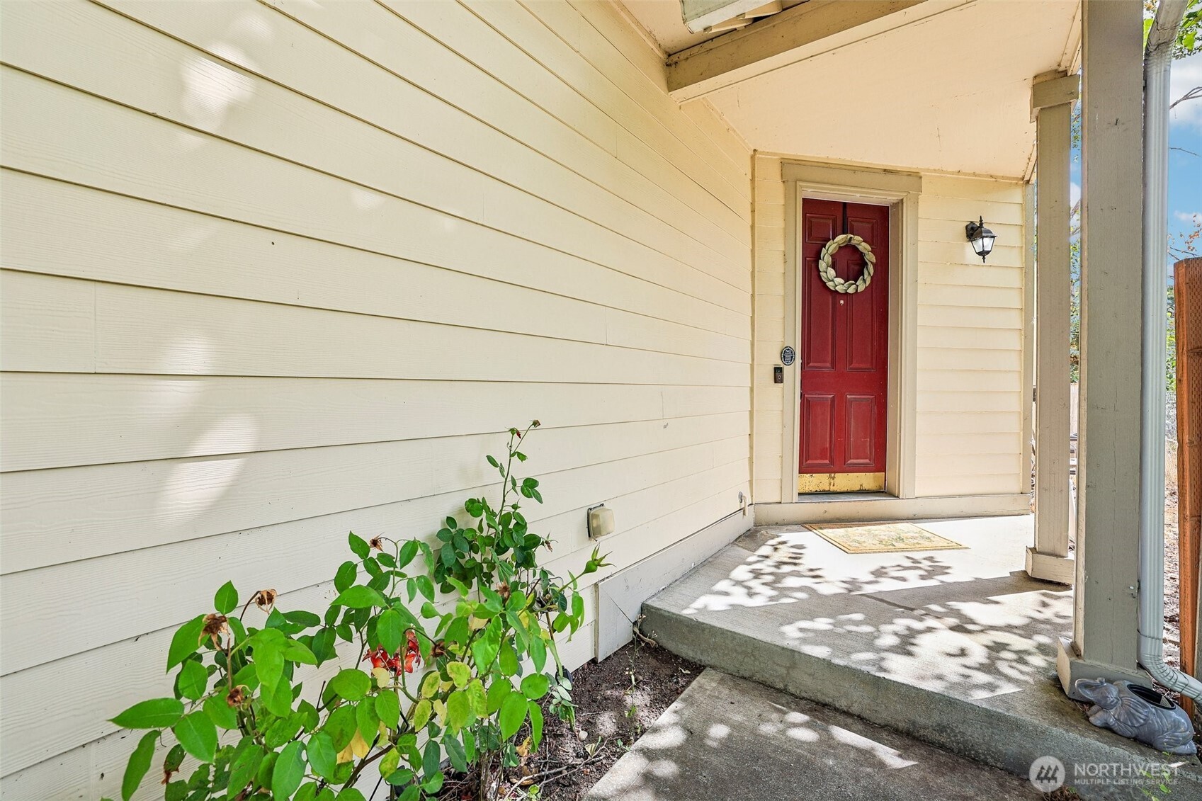 18613 98th Avenue Property Photo 2