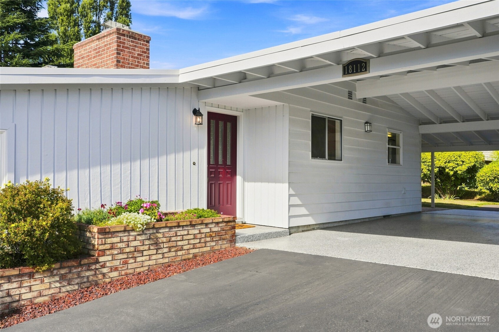 18112 60th Avenue Property Photo 3